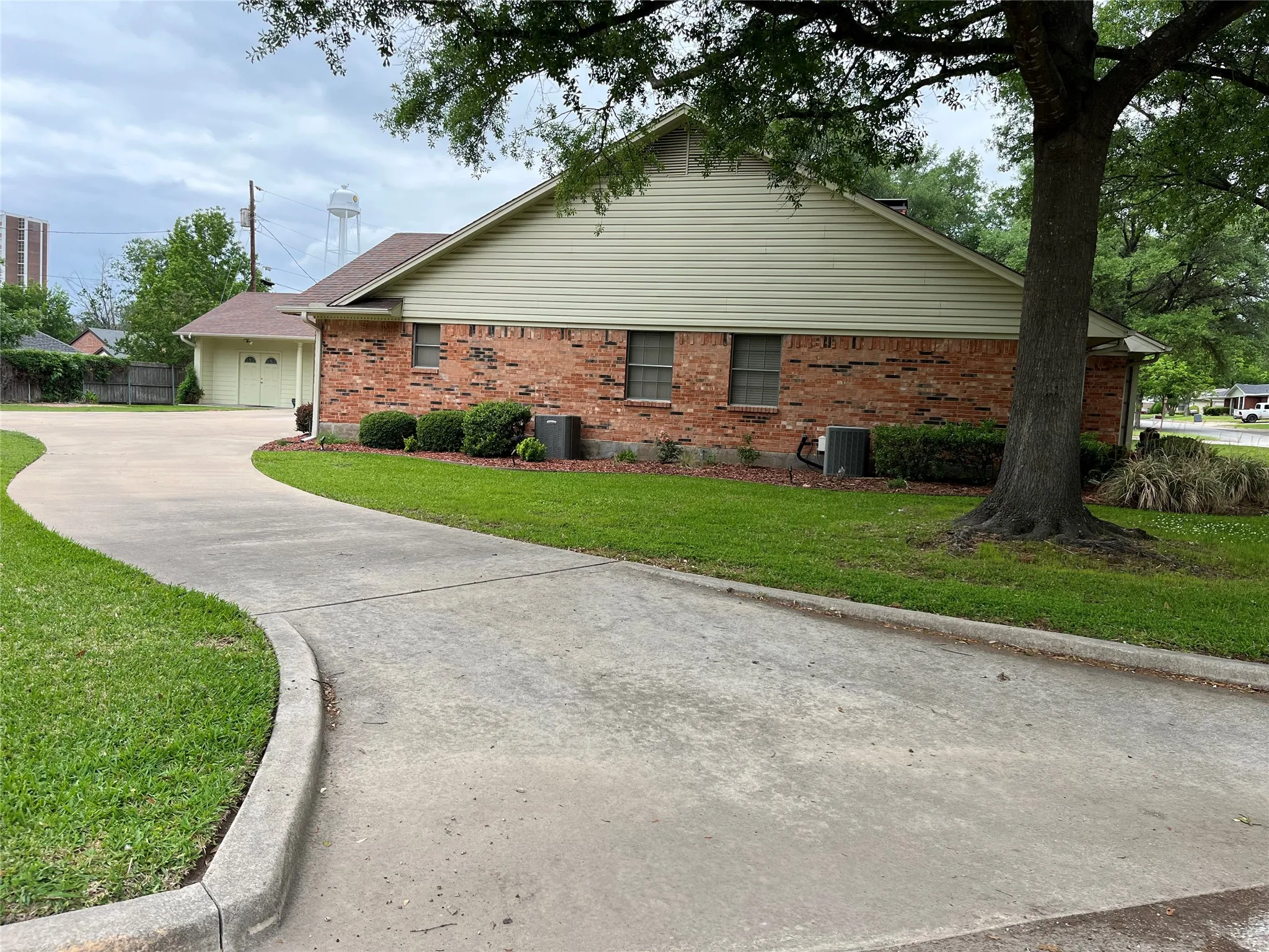 Drive way