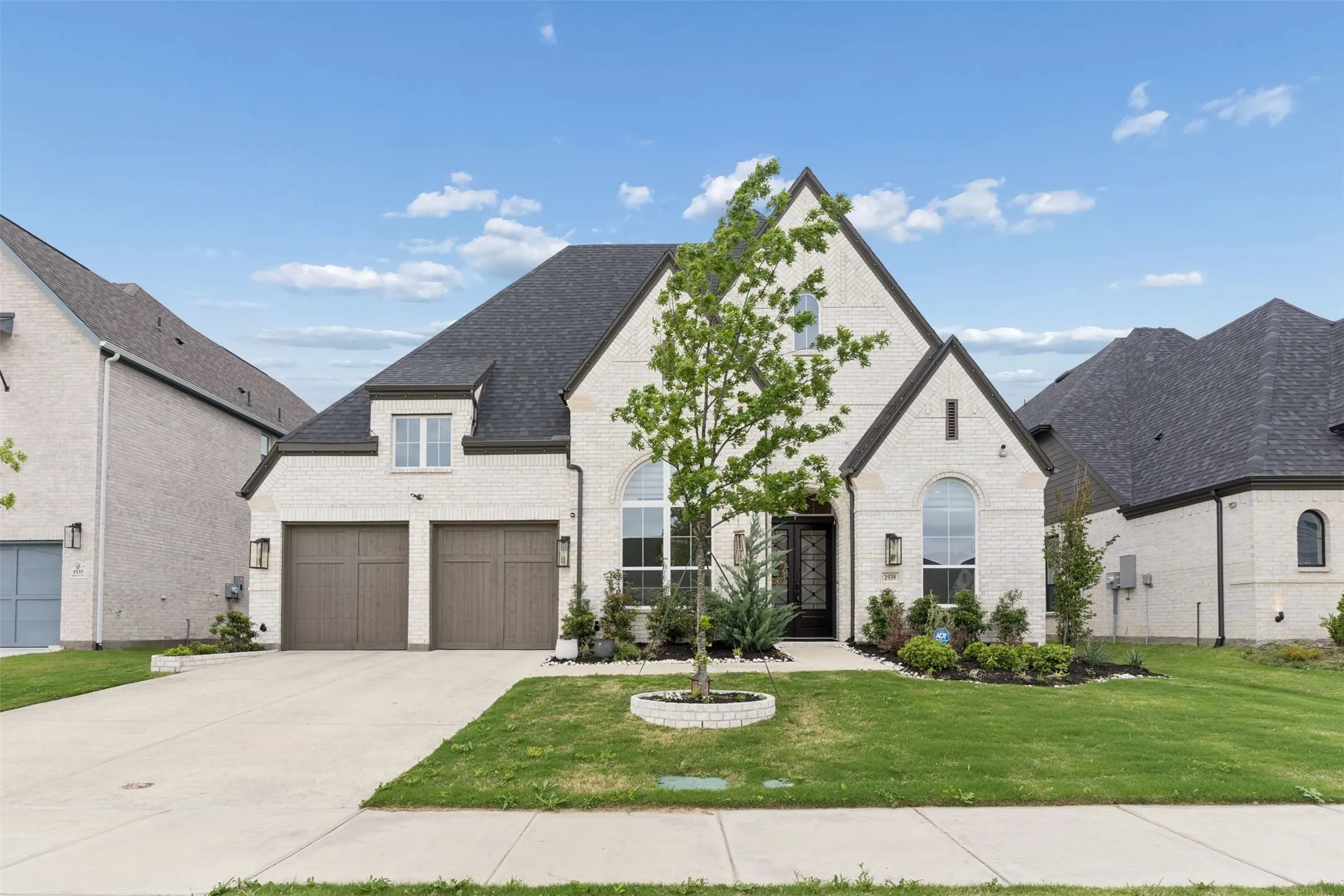 Single Family Residence For Sale in Rockwall County , 1939 Apple Tree Drive, Rockwall, Texas 75087, 4 Bedrooms, 5 Bathrooms, 3 Garage spaces, 3,033 Sqft, built in 2024, Price $700,000, mls#21239437, Real Estate Agent in Rockwall, Homes For Sale in Rockwall county, Homes For Sale in Rockwall, Realtor in Rockwall Texas, Real Estate Brokerage Independent Realty Texas, Luminita Cordes Realtor