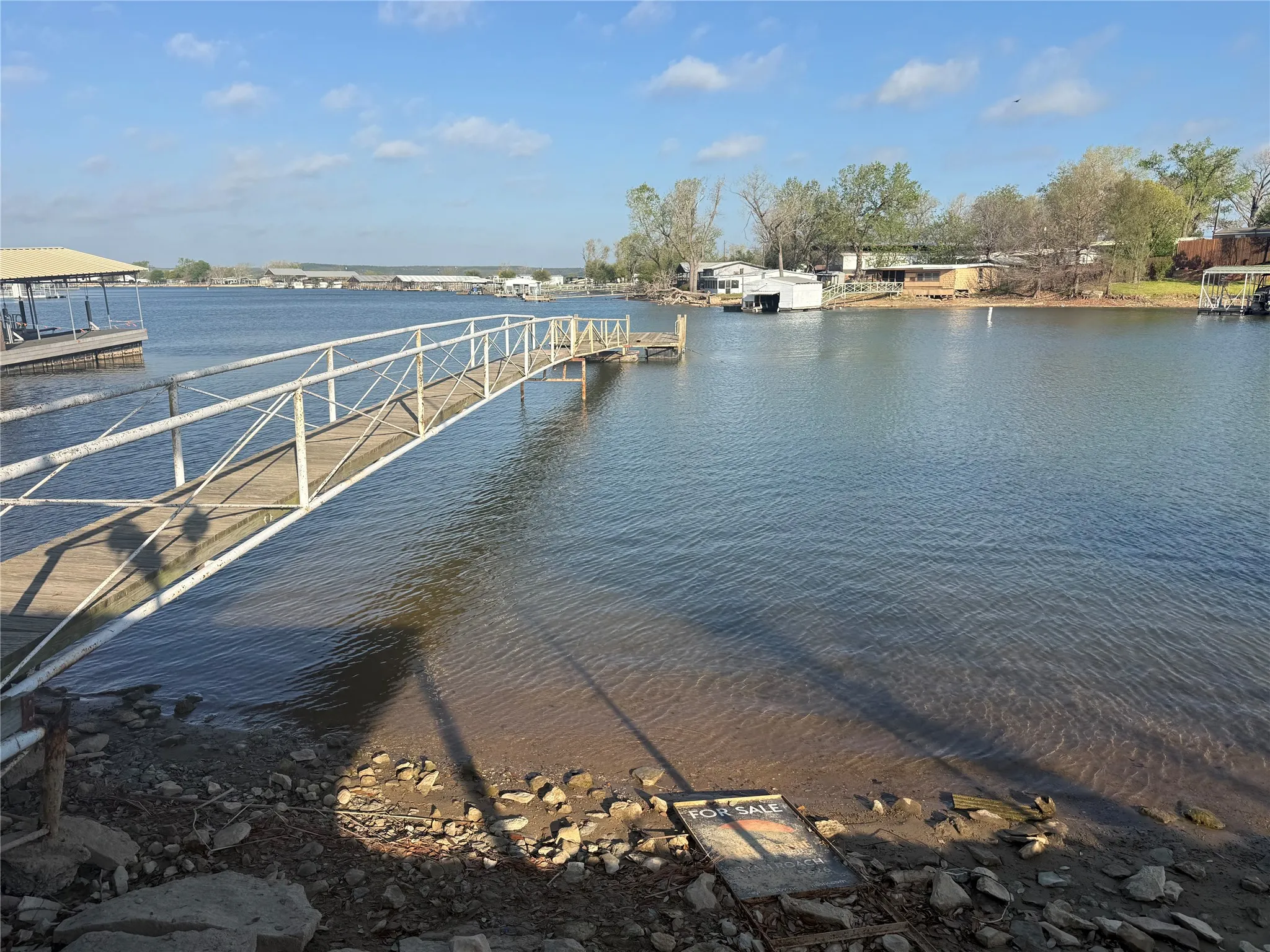 Manufactured Home For Sale in Palo Pinto County , 1501 Mcadams Road, Graford, Texas 76449, 5 Bedroom, 3 Bathroom, 2 Garage spaces, 3,941 Sqft, built in 1988, mls#21242847, Real Estate Agent in Graford, Homes For Sale in Palo Pinto county, Homes For Sale in Graford, Realtor in Graford Texas, Real Estate Brokerage Independent Realty Texas, Luminita Cordes Realtor