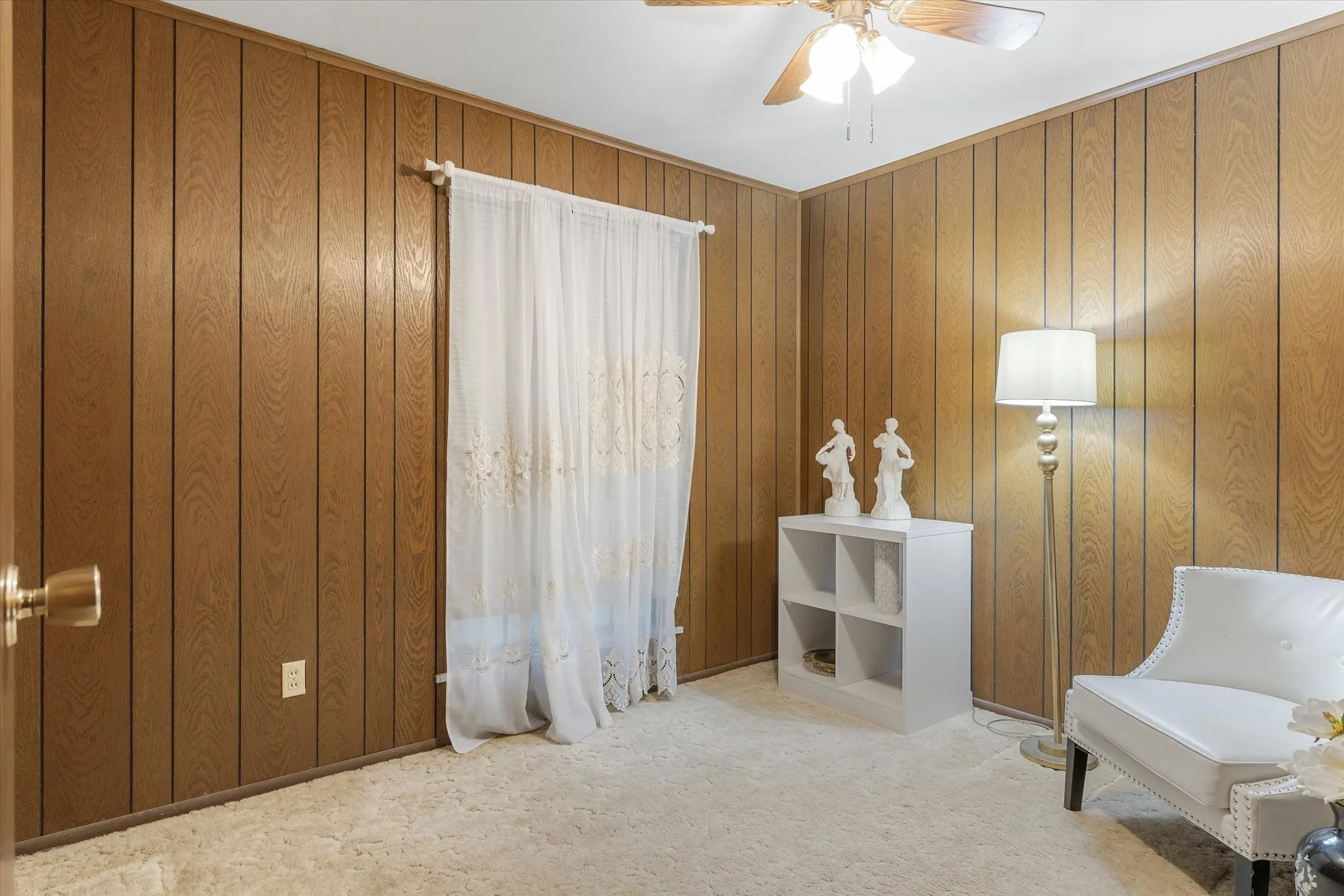 Farm For Sale in Kaufman County , 10761 County Road 348, Wills Point, Texas 75169, 3 Bedroom, 2 Bathroom, Garage spaces, 1,508 Sqft, built in 1970, mls#21238637, Real Estate Agent in Wills Point, Homes For Sale in Kaufman county, Homes For Sale in Wills Point, Realtor in Wills Point Texas, Real Estate Brokerage Independent Realty Texas, Luminita Cordes Realtor