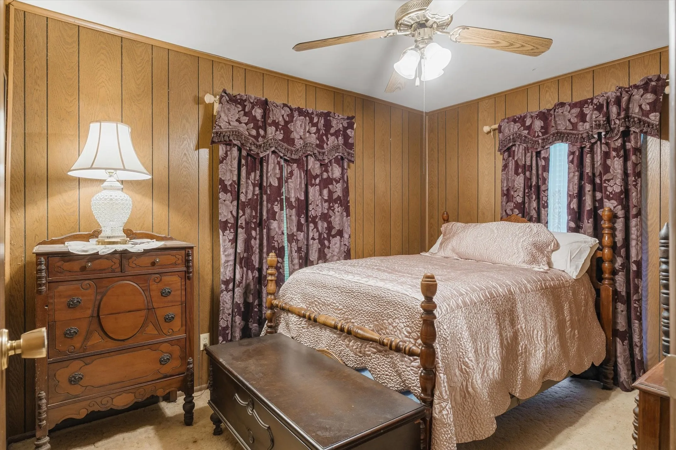 Farm For Sale in Kaufman County , 10761 County Road 348, Wills Point, Texas 75169, 3 Bedroom, 2 Bathroom, Garage spaces, 1,508 Sqft, built in 1970, mls#21238637, Real Estate Agent in Wills Point, Homes For Sale in Kaufman county, Homes For Sale in Wills Point, Realtor in Wills Point Texas, Real Estate Brokerage Independent Realty Texas, Luminita Cordes Realtor