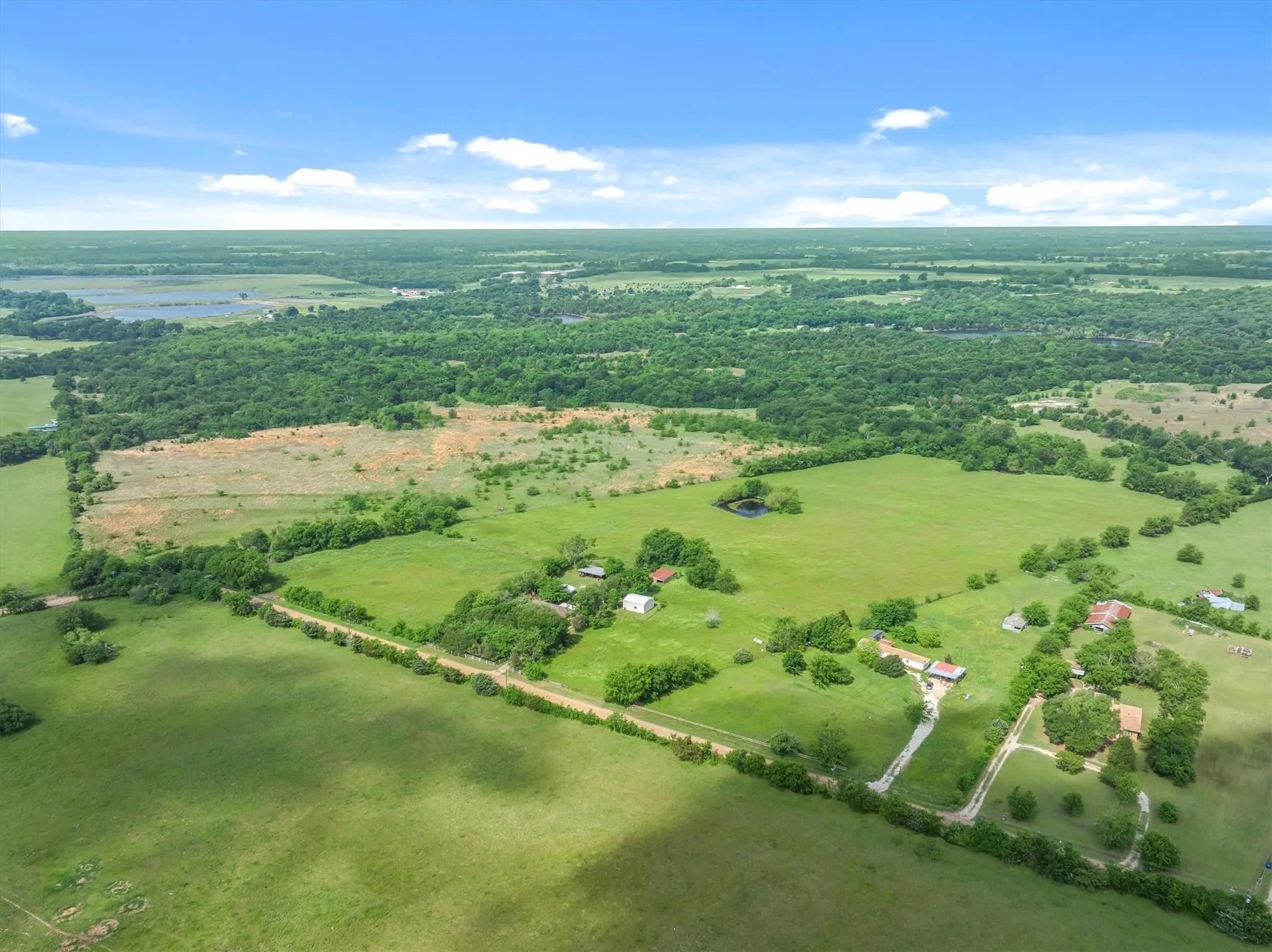 Farm For Sale in Kaufman County , 10761 County Road 348, Wills Point, Texas 75169, 3 Bedroom, 2 Bathroom, Garage spaces, 1,508 Sqft, built in 1970, mls#21238637, Real Estate Agent in Wills Point, Homes For Sale in Kaufman county, Homes For Sale in Wills Point, Realtor in Wills Point Texas, Real Estate Brokerage Independent Realty Texas, Luminita Cordes Realtor