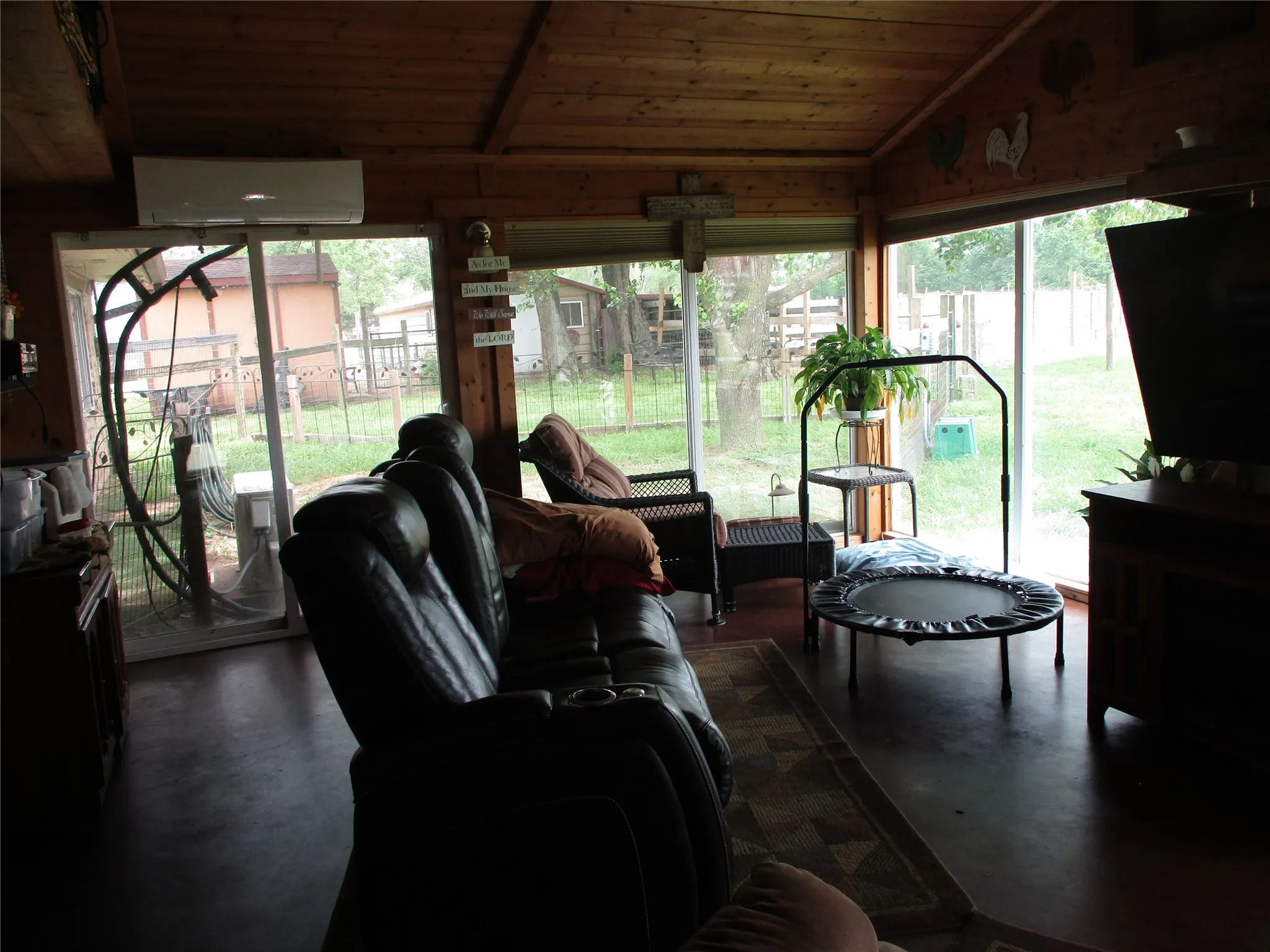 Farm For Sale in Rains County , 550 RS COUNTY ROAD 3425, Emory, Texas 75440, 3 Bedroom, 2 Bathroom, 2 Garage spaces, 1,854 Sqft, built in 1971, Preowned, mls#21242871, Real Estate Agent in Emory, Homes For Sale in Rains county, Homes For Sale in Emory, Realtor in Emory Texas, Real Estate Brokerage Independent Realty Texas, Luminita Cordes Realtor