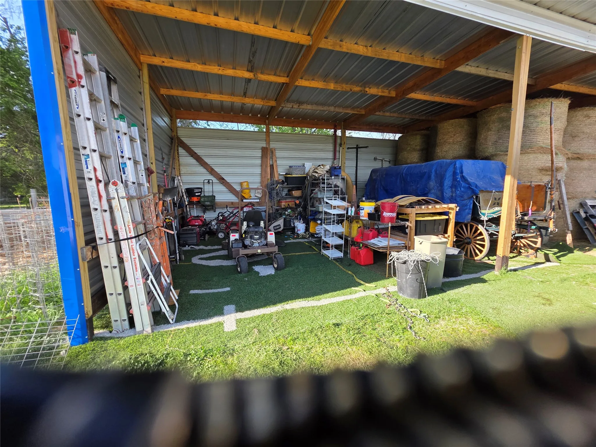 Farm For Sale in Rains County , 550 RS COUNTY ROAD 3425, Emory, Texas 75440, 3 Bedroom, 2 Bathroom, 2 Garage spaces, 1,854 Sqft, built in 1971, Preowned, mls#21242871, Real Estate Agent in Emory, Homes For Sale in Rains county, Homes For Sale in Emory, Realtor in Emory Texas, Real Estate Brokerage Independent Realty Texas, Luminita Cordes Realtor