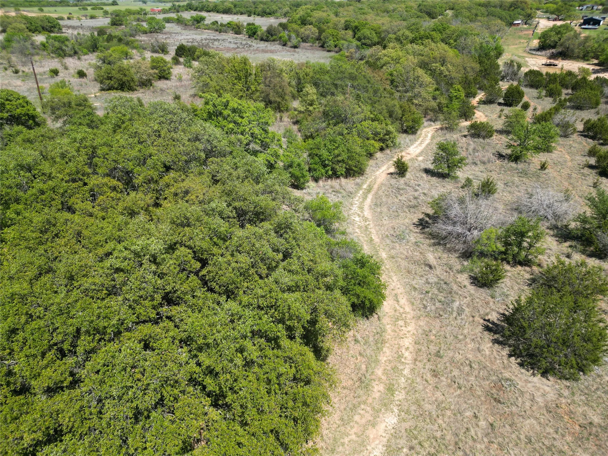 Single Family Residence For Sale in Callahan County , 9842 Fm 2228, Baird, Texas 79504, 1 Bedroom, 1 Bathroom, Garage spaces, 1,600 Sqft, built in 1930, Price $280,000, mls#21242881, Real Estate Agent in Baird, Homes For Sale in Callahan county, Homes For Sale in Baird, Realtor in Baird Texas, Real Estate Brokerage Independent Realty Texas, Luminita Cordes Realtor