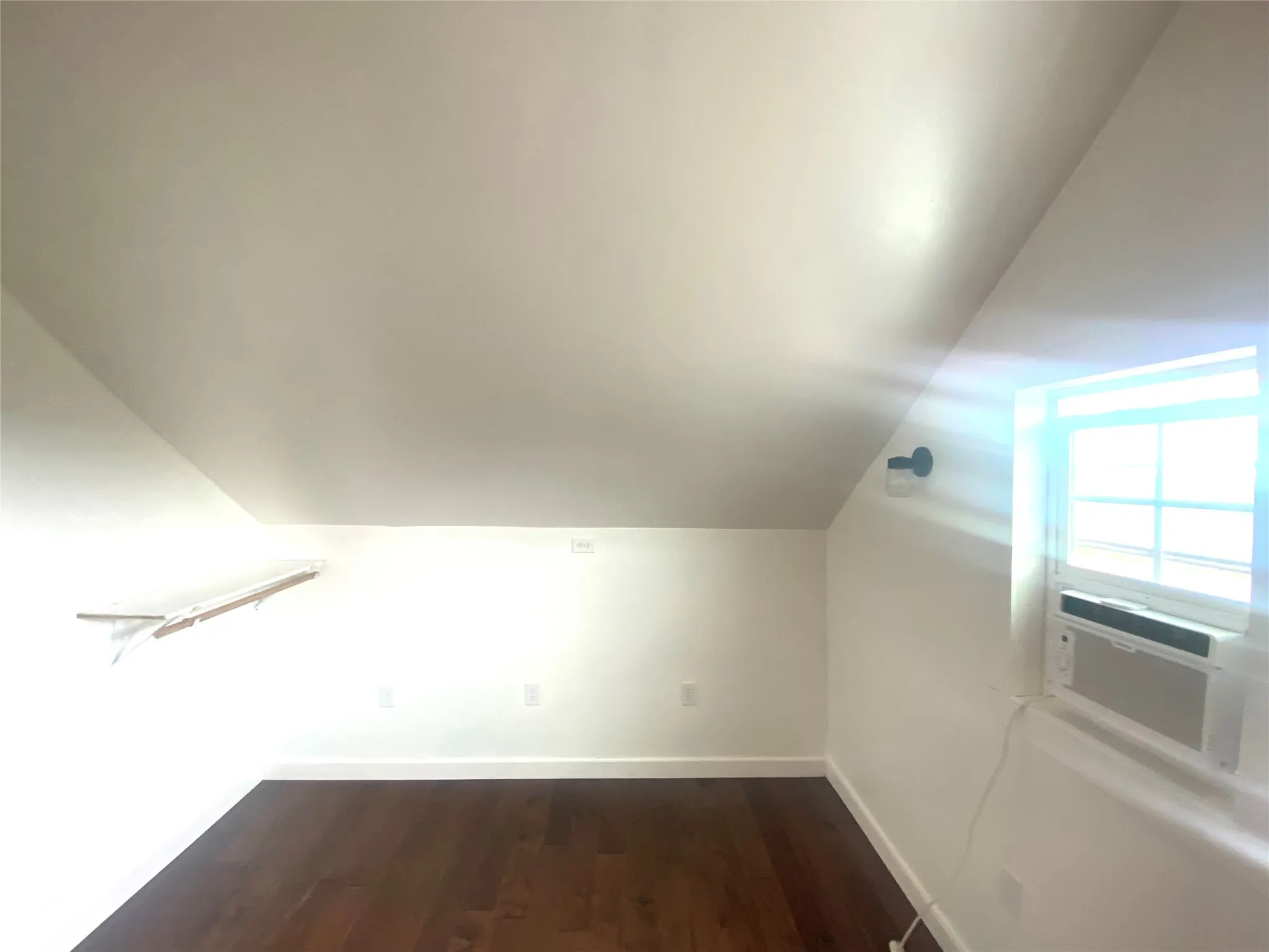 Single Family Residence For Sale in Callahan County , 9842 Fm 2228, Baird, Texas 79504, 1 Bedroom, 1 Bathroom, Garage spaces, 1,600 Sqft, built in 1930, Price $280,000, mls#21242881, Real Estate Agent in Baird, Homes For Sale in Callahan county, Homes For Sale in Baird, Realtor in Baird Texas, Real Estate Brokerage Independent Realty Texas, Luminita Cordes Realtor