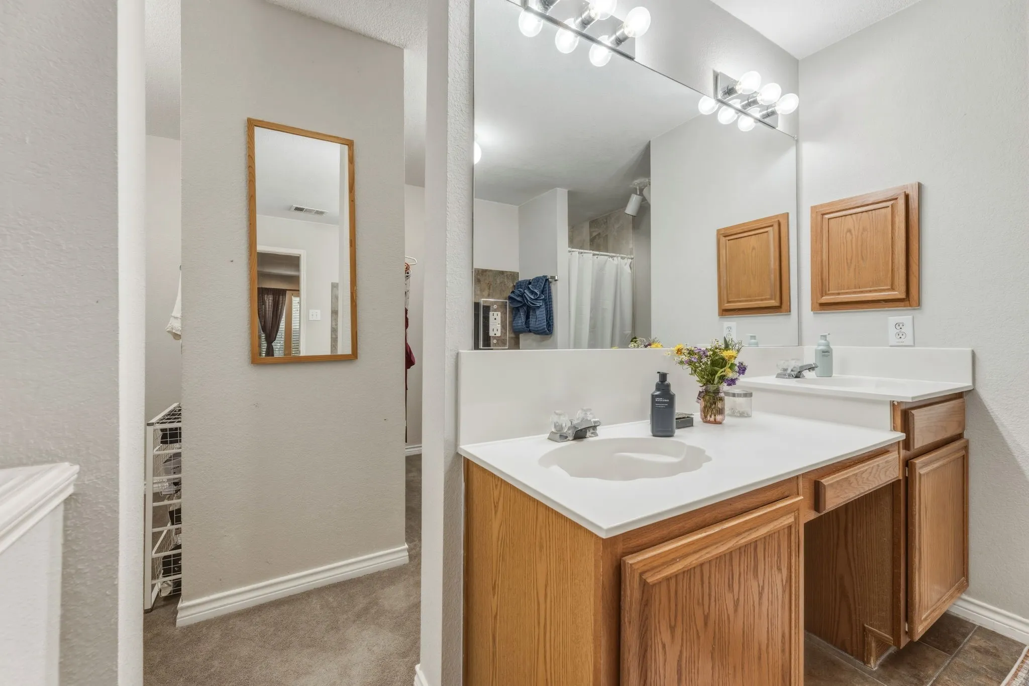 Single Family Residence For Sale in Collin County , 1817 Lake Whitney Lane, Allen, Texas 75002, 6 Bedroom, 4 Bathroom, 2 Garage spaces, 4,006 Sqft, built in 2000, Preowned, mls#21238039, Real Estate Agent in Allen, Homes For Sale in Collin county, Homes For Sale in Allen, Realtor in Allen Texas, Real Estate Brokerage Independent Realty Texas, Luminita Cordes Realtor