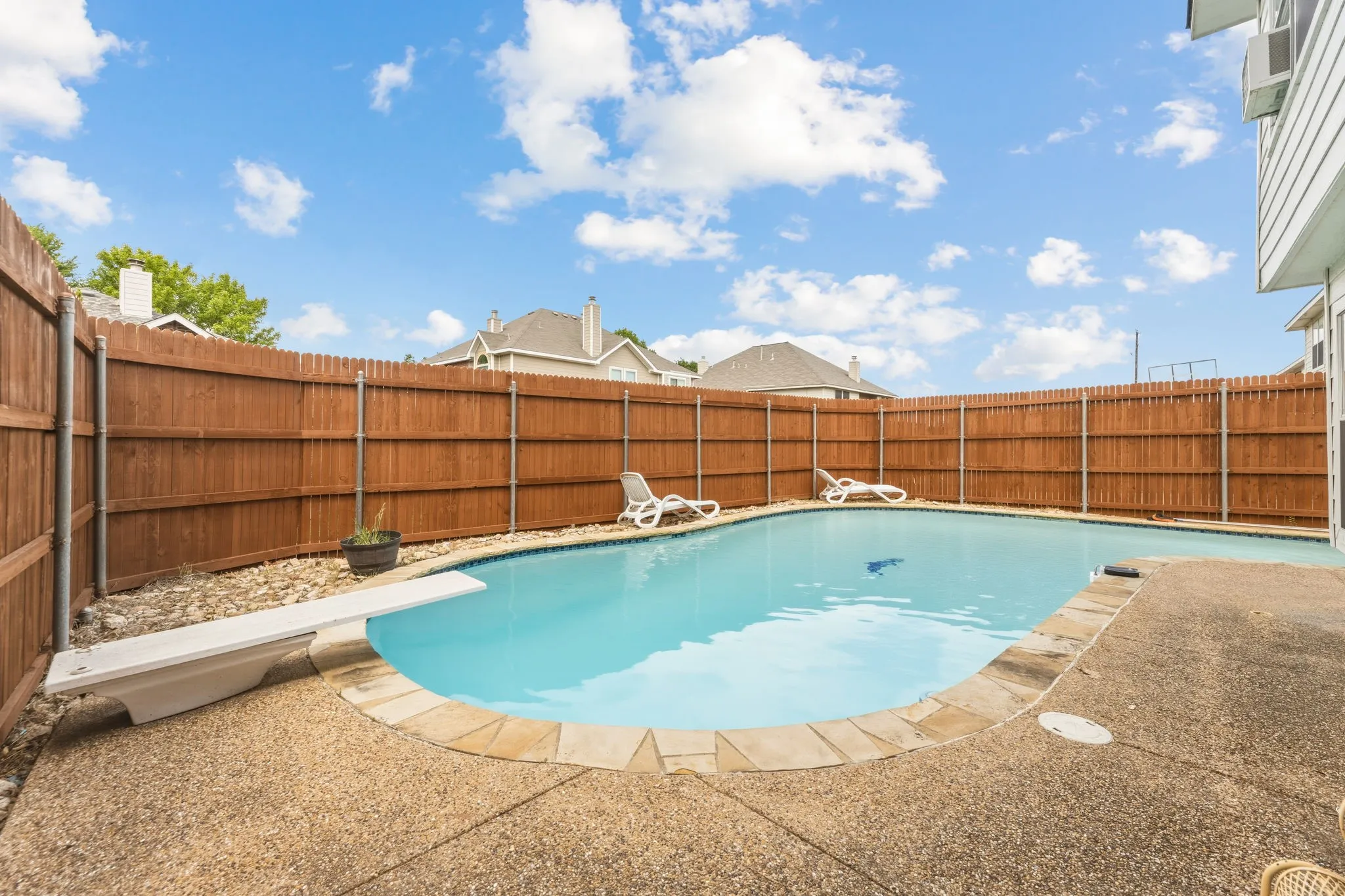 Single Family Residence For Sale in Collin County , 1817 Lake Whitney Lane, Allen, Texas 75002, 6 Bedroom, 4 Bathroom, 2 Garage spaces, 4,006 Sqft, built in 2000, Preowned, mls#21238039, Real Estate Agent in Allen, Homes For Sale in Collin county, Homes For Sale in Allen, Realtor in Allen Texas, Real Estate Brokerage Independent Realty Texas, Luminita Cordes Realtor