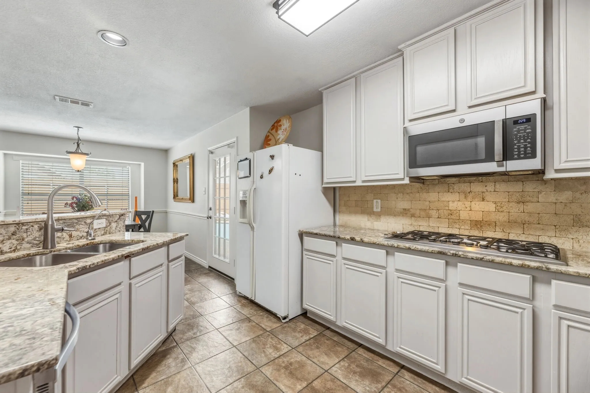 Single Family Residence For Sale in Collin County , 1817 Lake Whitney Lane, Allen, Texas 75002, 6 Bedroom, 4 Bathroom, 2 Garage spaces, 4,006 Sqft, built in 2000, Preowned, mls#21238039, Real Estate Agent in Allen, Homes For Sale in Collin county, Homes For Sale in Allen, Realtor in Allen Texas, Real Estate Brokerage Independent Realty Texas, Luminita Cordes Realtor