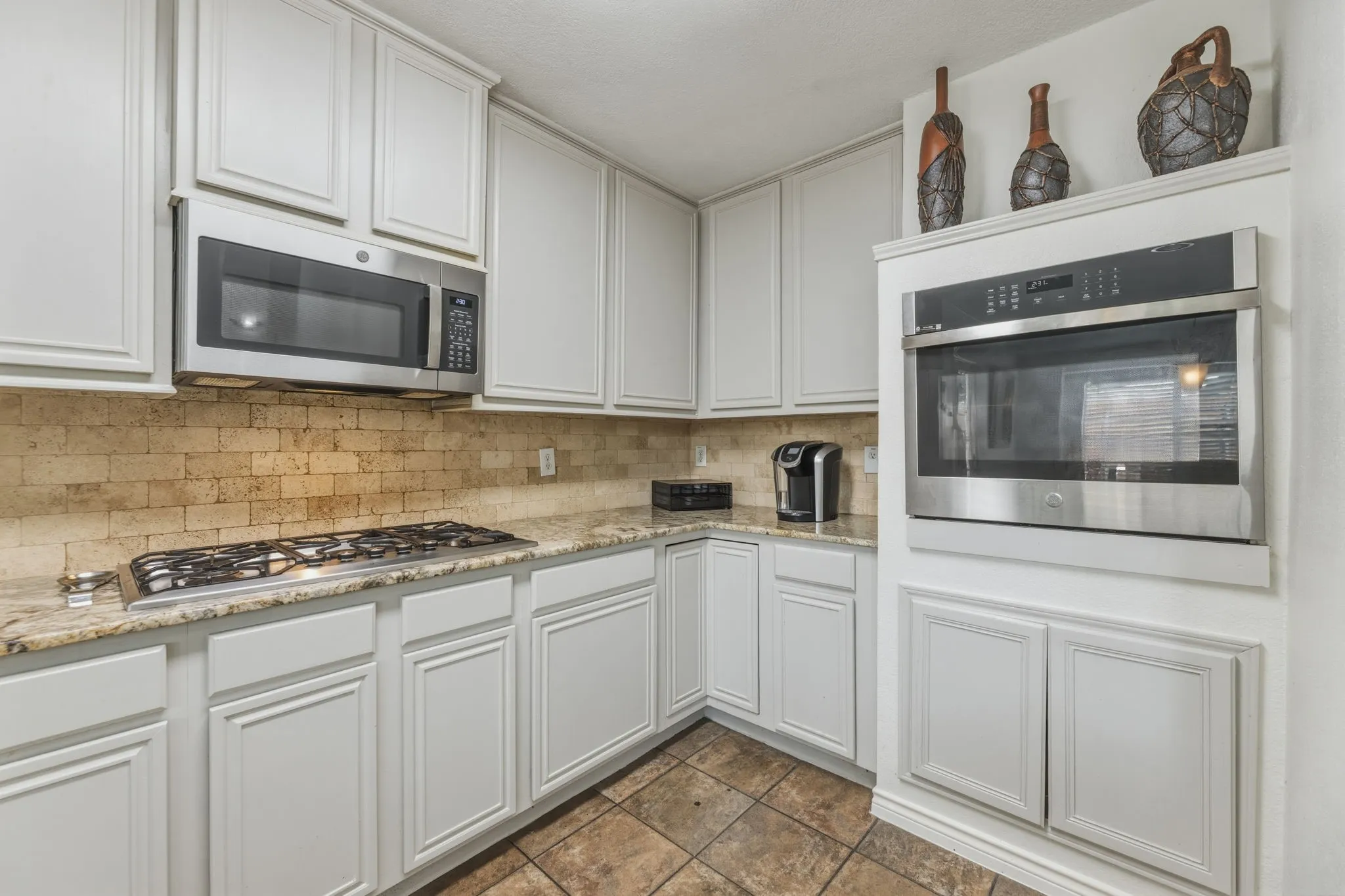 Single Family Residence For Sale in Collin County , 1817 Lake Whitney Lane, Allen, Texas 75002, 6 Bedroom, 4 Bathroom, 2 Garage spaces, 4,006 Sqft, built in 2000, Preowned, mls#21238039, Real Estate Agent in Allen, Homes For Sale in Collin county, Homes For Sale in Allen, Realtor in Allen Texas, Real Estate Brokerage Independent Realty Texas, Luminita Cordes Realtor