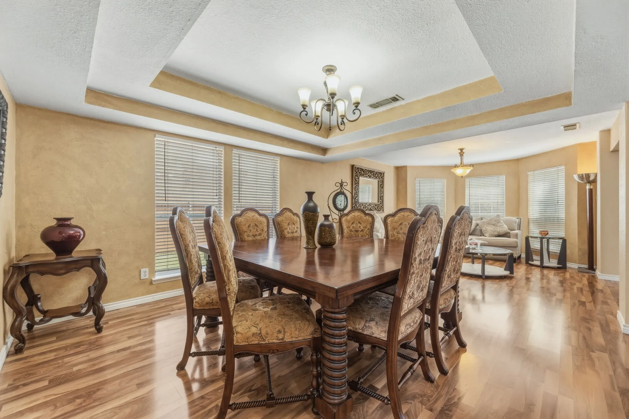 Single Family Residence For Sale in Collin County , 1817 Lake Whitney Lane, Allen, Texas 75002, 6 Bedroom, 4 Bathroom, 2 Garage spaces, 4,006 Sqft, built in 2000, Preowned, mls#21238039, Real Estate Agent in Allen, Homes For Sale in Collin county, Homes For Sale in Allen, Realtor in Allen Texas, Real Estate Brokerage Independent Realty Texas, Luminita Cordes Realtor