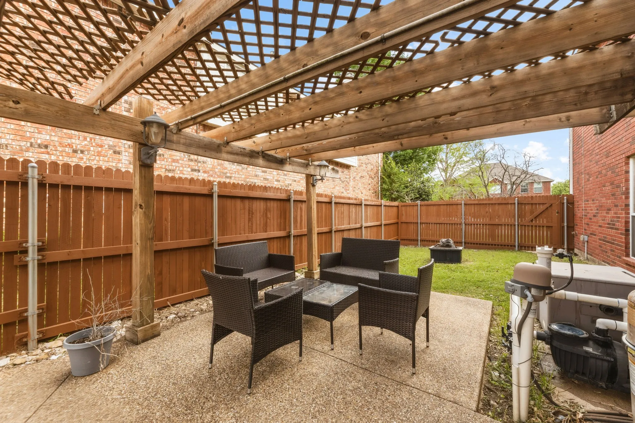 Single Family Residence For Sale in Collin County , 1817 Lake Whitney Lane, Allen, Texas 75002, 6 Bedroom, 4 Bathroom, 2 Garage spaces, 4,006 Sqft, built in 2000, Preowned, mls#21238039, Real Estate Agent in Allen, Homes For Sale in Collin county, Homes For Sale in Allen, Realtor in Allen Texas, Real Estate Brokerage Independent Realty Texas, Luminita Cordes Realtor