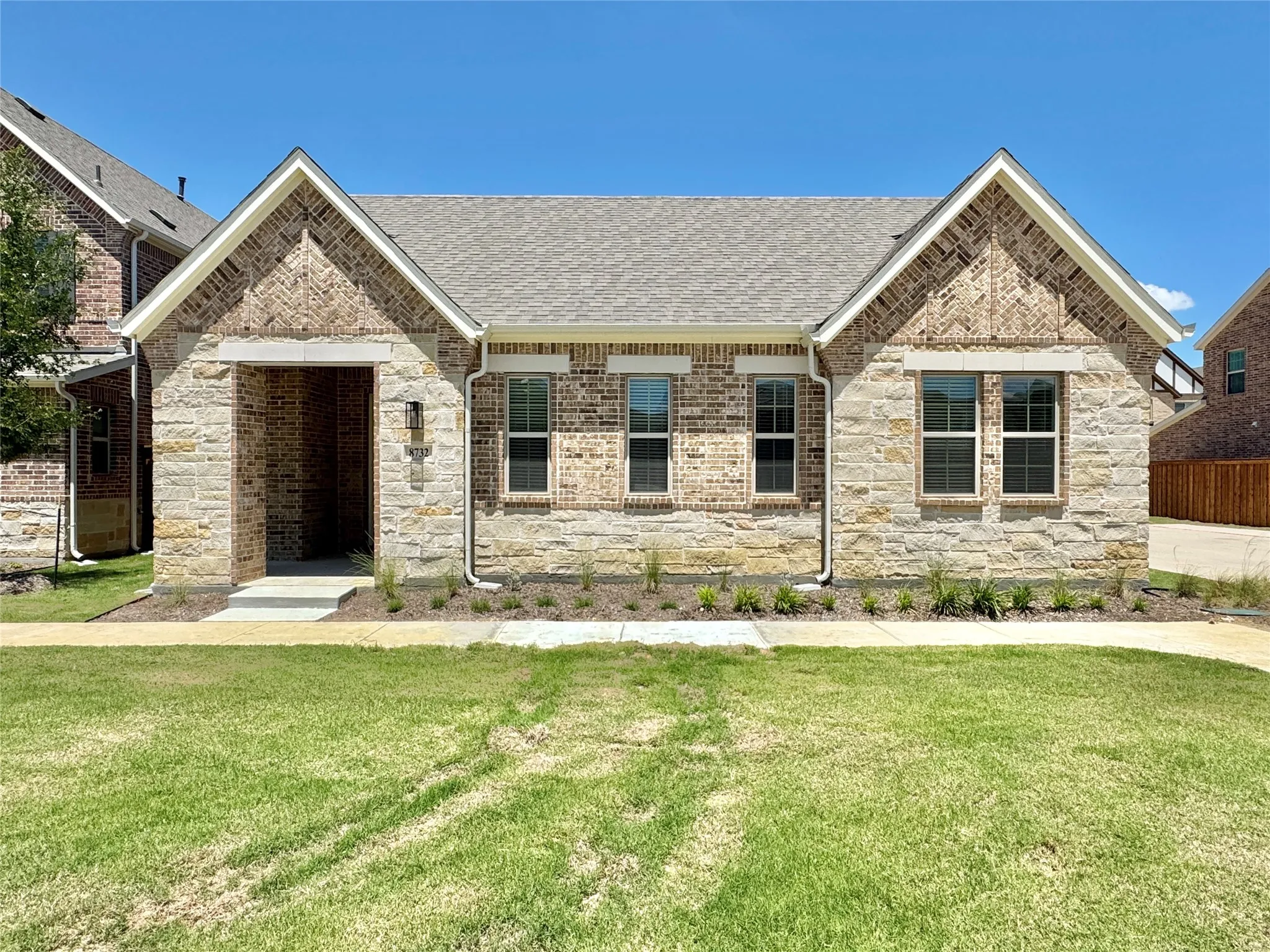 Single Family Residence For Rent in Denton County , 8513 Shorehan Road, The Colony, Texas 75036, 3 Bedroom, 3 Bathroom, 2 Garage spaces, 1,798 Sqft, built in 2024, New Construction - Complete, Price $3,333, mls#21242894, Real Estate Agent in The Colony, Homes For Rent in Denton county, Homes For Rent in The Colony, Realtor in The Colony Texas, Real Estate Brokerage Independent Realty Texas, Luminita Cordes Realtor