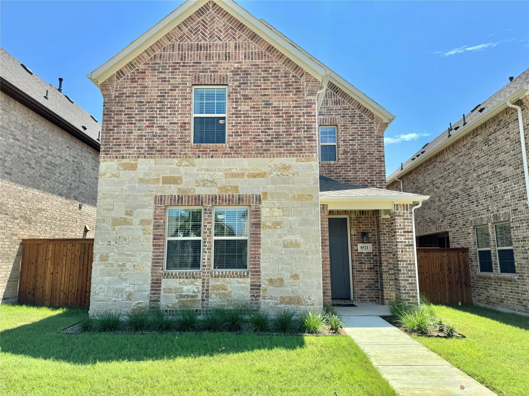 Single Family Residence For Rent in Denton County , 8725 Scottys Lake Lane, The Colony, Texas 75036, 3 Bedroom, 3 Bathroom, 2 Garage spaces, 1,861 Sqft, built in 2024, New Construction - Complete, mls#21242909, Real Estate Agent in The Colony, Homes For Rent in Denton county, Homes For Rent in The Colony, Realtor in The Colony Texas, Real Estate Brokerage Independent Realty Texas, Luminita Cordes Realtor