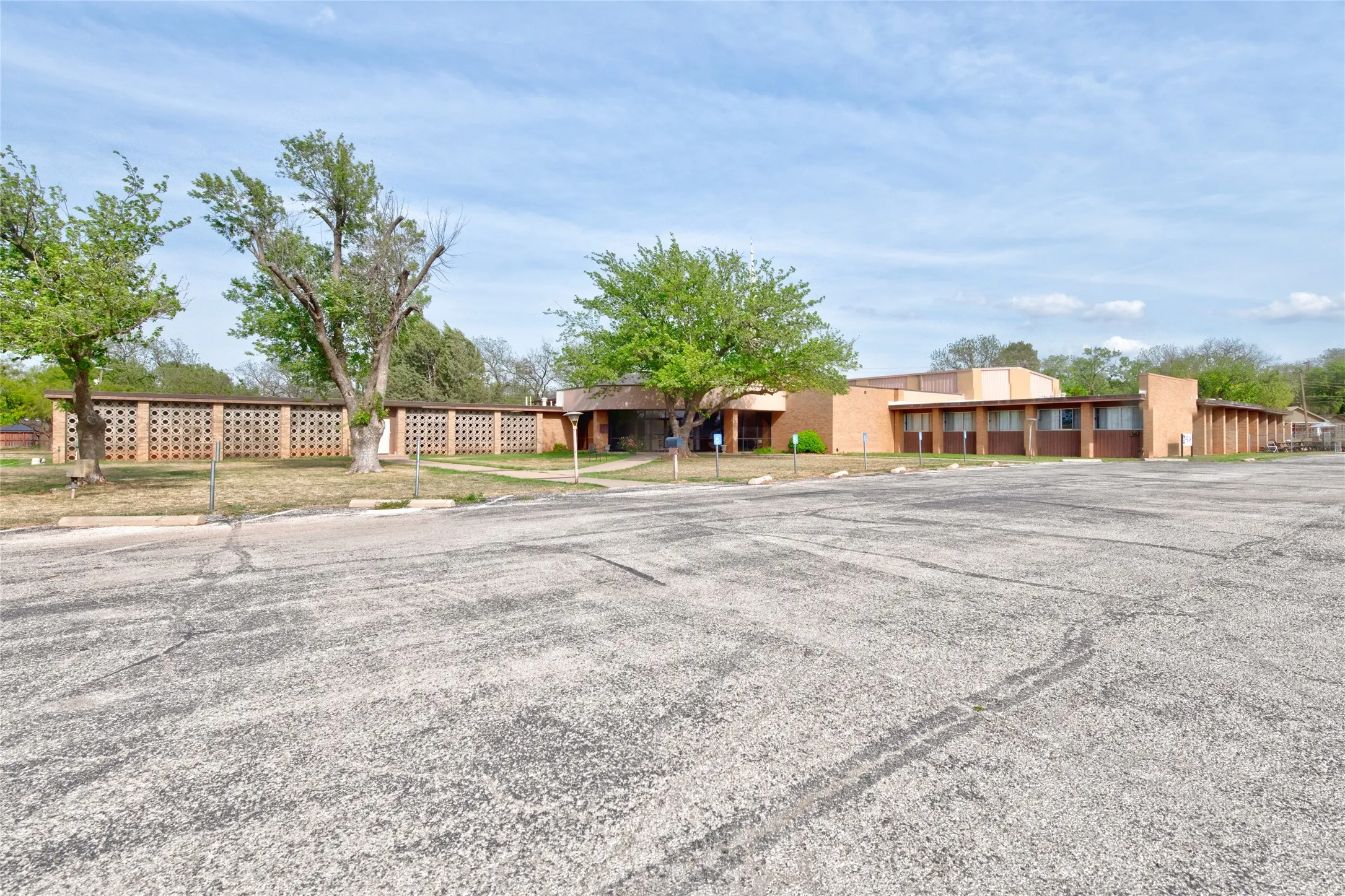 Business For Sale in Taylor County , 4515 S 14th Street, Abilene, Texas 79605, 0, 0, Garage spaces, 0 Sqft, built in 1990, Preowned, mls#21216956, Real Estate Agent in Abilene, Homes For Sale in Taylor county, Homes For Sale in Abilene, Realtor in Abilene Texas, Real Estate Brokerage Independent Realty Texas, Luminita Cordes Realtor