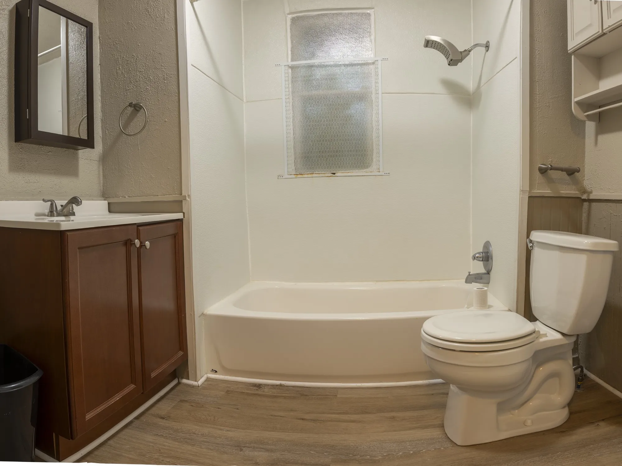 Single Family Residence For Sale in Mc Lennan County , 1910 S 12th Street, Waco, Texas 76706, 2 Bedroom, 2 Bathroom, Garage spaces, 896 Sqft, built in 1920, mls#21242872, Real Estate Agent in Waco, Homes For Sale in Mc Lennan county, Homes For Sale in Waco, Realtor in Waco Texas, Real Estate Brokerage Independent Realty Texas, Luminita Cordes Realtor