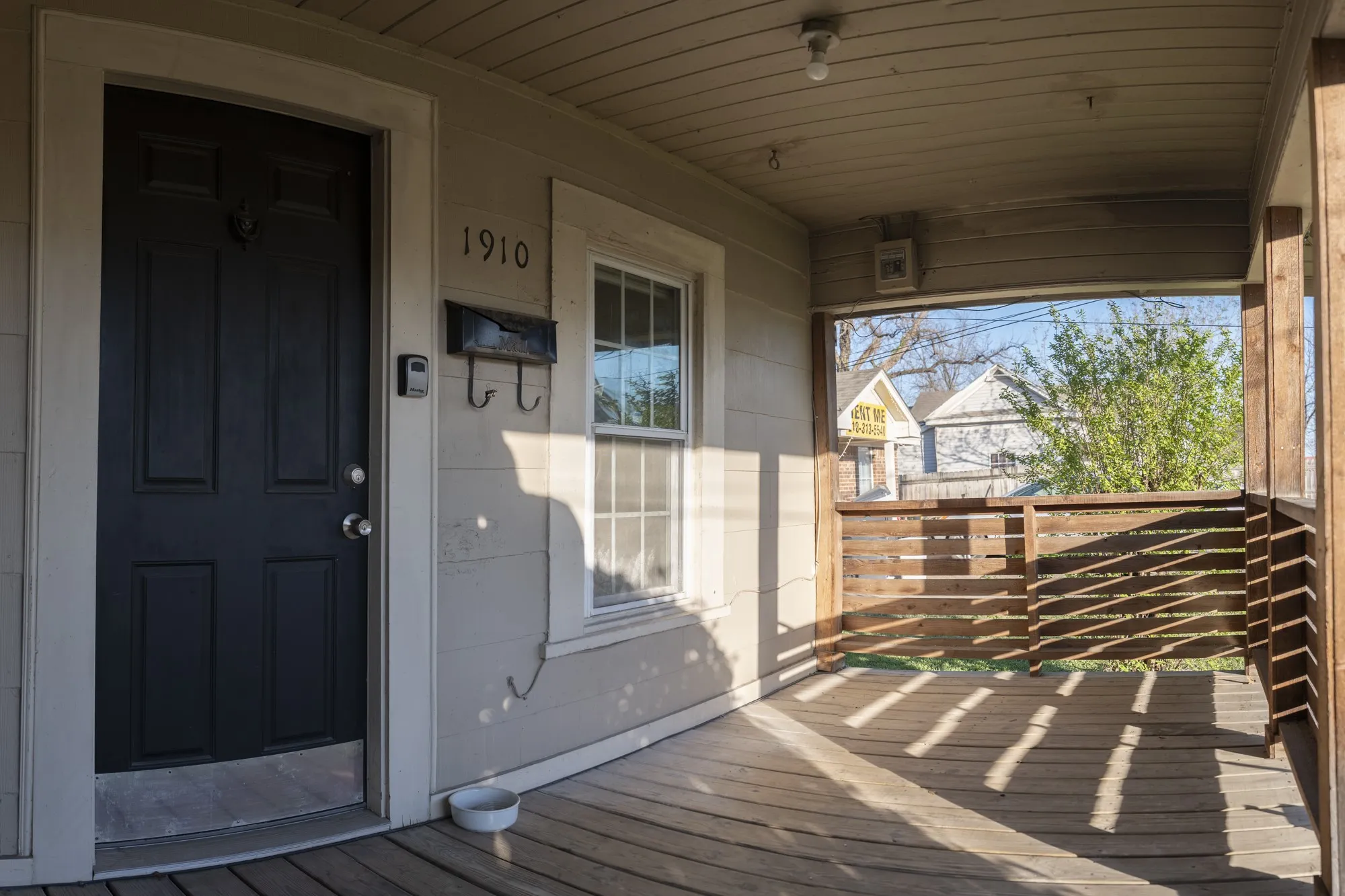 Single Family Residence For Sale in Mc Lennan County , 1910 S 12th Street, Waco, Texas 76706, 2 Bedroom, 2 Bathroom, Garage spaces, 896 Sqft, built in 1920, mls#21242872, Real Estate Agent in Waco, Homes For Sale in Mc Lennan county, Homes For Sale in Waco, Realtor in Waco Texas, Real Estate Brokerage Independent Realty Texas, Luminita Cordes Realtor