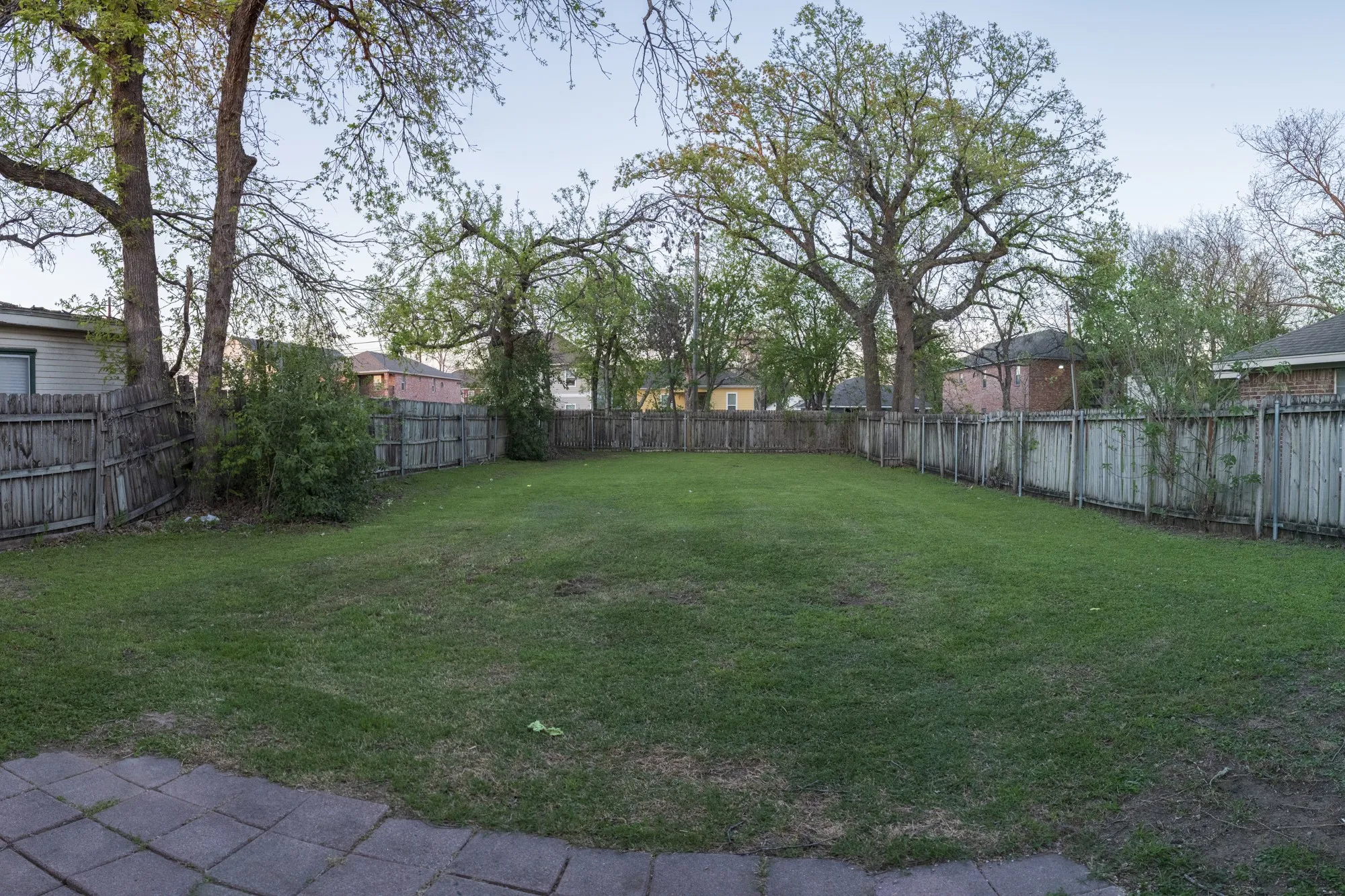 Single Family Residence For Sale in Mc Lennan County , 1910 S 12th Street, Waco, Texas 76706, 2 Bedroom, 2 Bathroom, Garage spaces, 896 Sqft, built in 1920, mls#21242872, Real Estate Agent in Waco, Homes For Sale in Mc Lennan county, Homes For Sale in Waco, Realtor in Waco Texas, Real Estate Brokerage Independent Realty Texas, Luminita Cordes Realtor