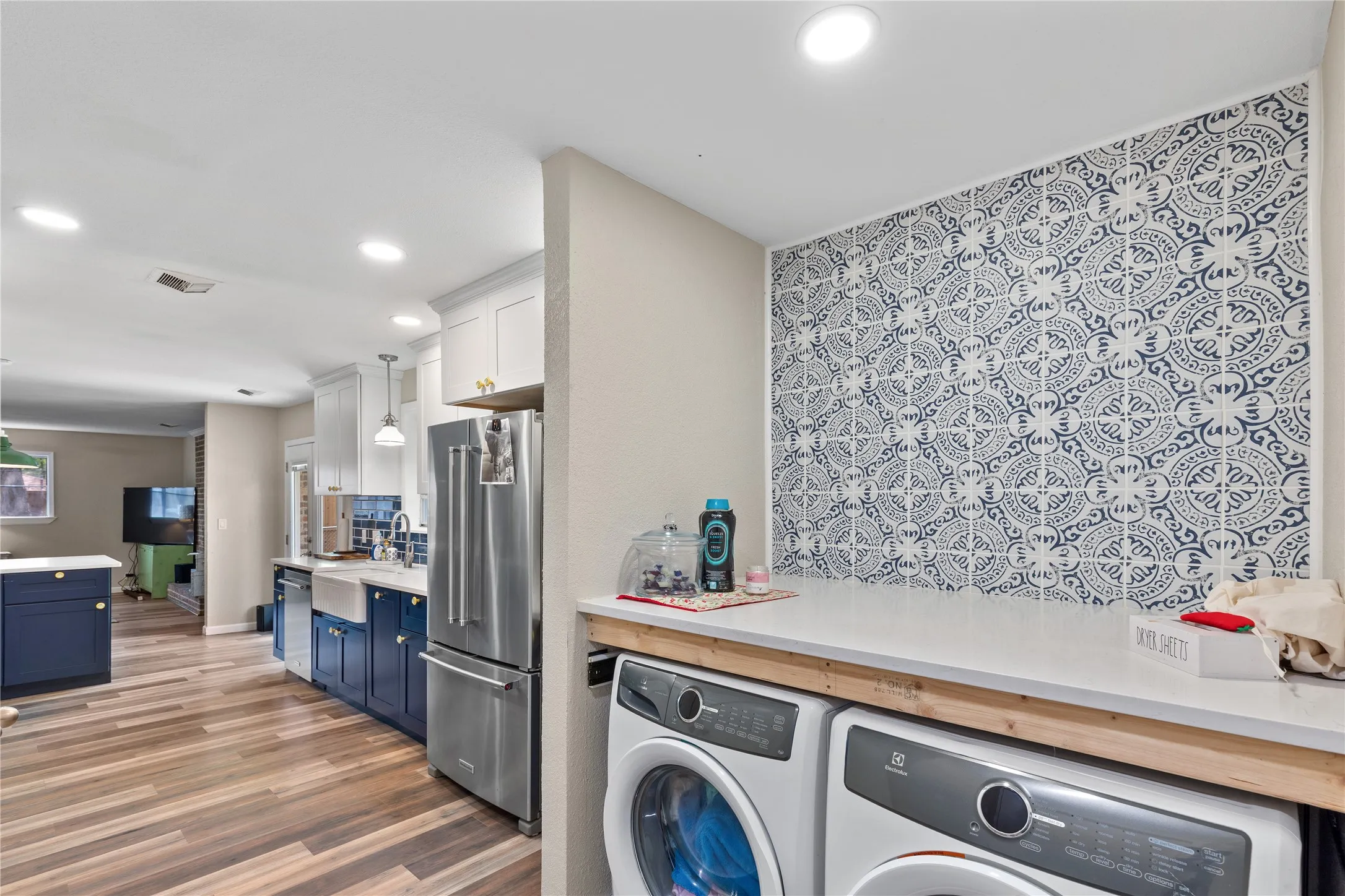 Single Family Residence For Sale in Grayson County , 613 Edwards Drive, Denison, Texas 75020, 4 Bedrooms, 2 Bathrooms, 2 Garage spaces, 2,079 Sqft, built in 1970, Price $275,000, mls#21242956, Real Estate Agent in Denison, Homes For Sale in Grayson county, Homes For Sale in Denison, Realtor in Denison Texas, Real Estate Brokerage Independent Realty Texas, Luminita Cordes Realtor