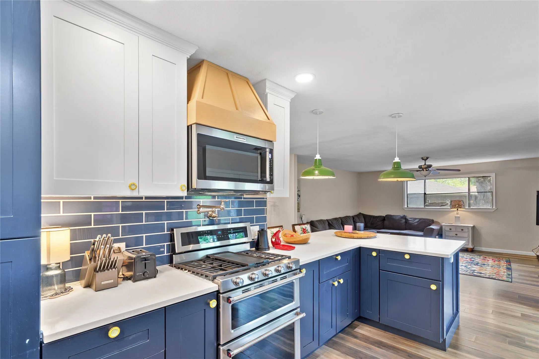 Single Family Residence For Sale in Grayson County , 613 Edwards Drive, Denison, Texas 75020, 4 Bedrooms, 2 Bathrooms, 2 Garage spaces, 2,079 Sqft, built in 1970, Price $275,000, mls#21242956, Real Estate Agent in Denison, Homes For Sale in Grayson county, Homes For Sale in Denison, Realtor in Denison Texas, Real Estate Brokerage Independent Realty Texas, Luminita Cordes Realtor