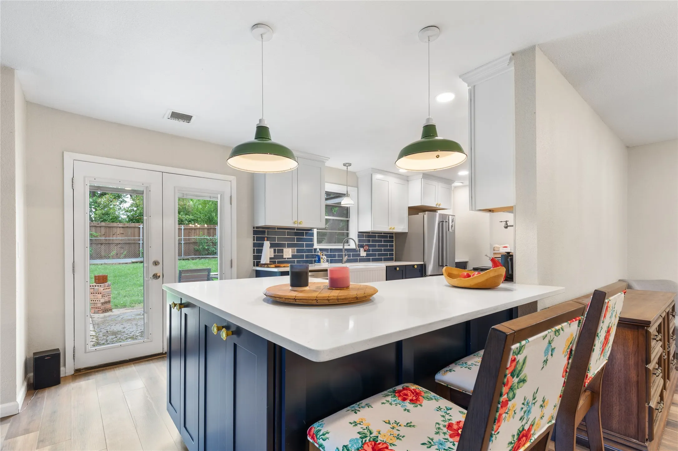 Single Family Residence For Sale in Grayson County , 613 Edwards Drive, Denison, Texas 75020, 4 Bedrooms, 2 Bathrooms, 2 Garage spaces, 2,079 Sqft, built in 1970, Price $275,000, mls#21242956, Real Estate Agent in Denison, Homes For Sale in Grayson county, Homes For Sale in Denison, Realtor in Denison Texas, Real Estate Brokerage Independent Realty Texas, Luminita Cordes Realtor
