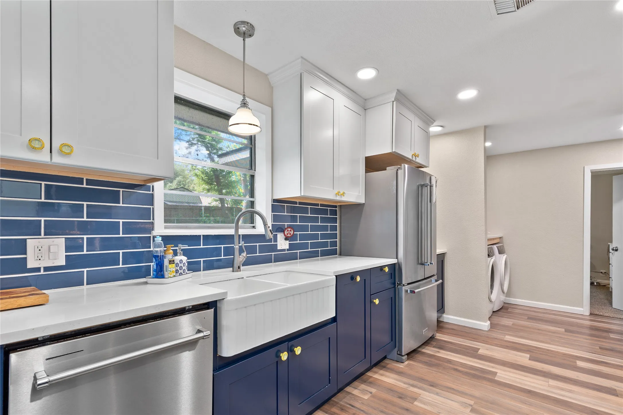 Single Family Residence For Sale in Grayson County , 613 Edwards Drive, Denison, Texas 75020, 4 Bedrooms, 2 Bathrooms, 2 Garage spaces, 2,079 Sqft, built in 1970, Price $275,000, mls#21242956, Real Estate Agent in Denison, Homes For Sale in Grayson county, Homes For Sale in Denison, Realtor in Denison Texas, Real Estate Brokerage Independent Realty Texas, Luminita Cordes Realtor