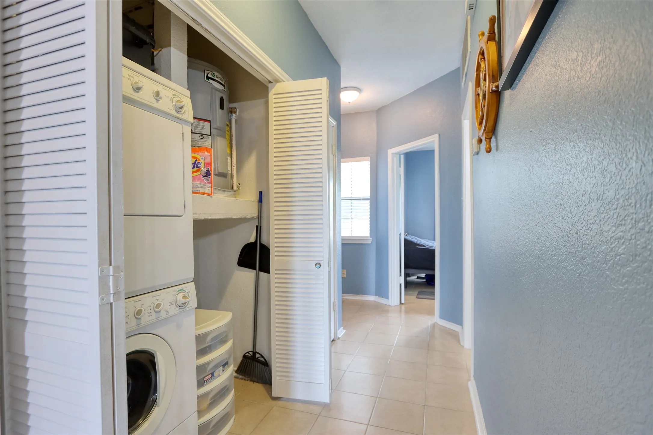 Condominium For Sale in Henderson County , 1933 Island Circle B113, Tool, Texas 75143, 1 Bedroom, 1 Bathroom, Garage spaces, 719 Sqft, built in 1985, mls#21243084, Real Estate Agent in Tool, Homes For Sale in Henderson county, Homes For Sale in Tool, Realtor in Tool Texas, Real Estate Brokerage Independent Realty Texas, Luminita Cordes Realtor