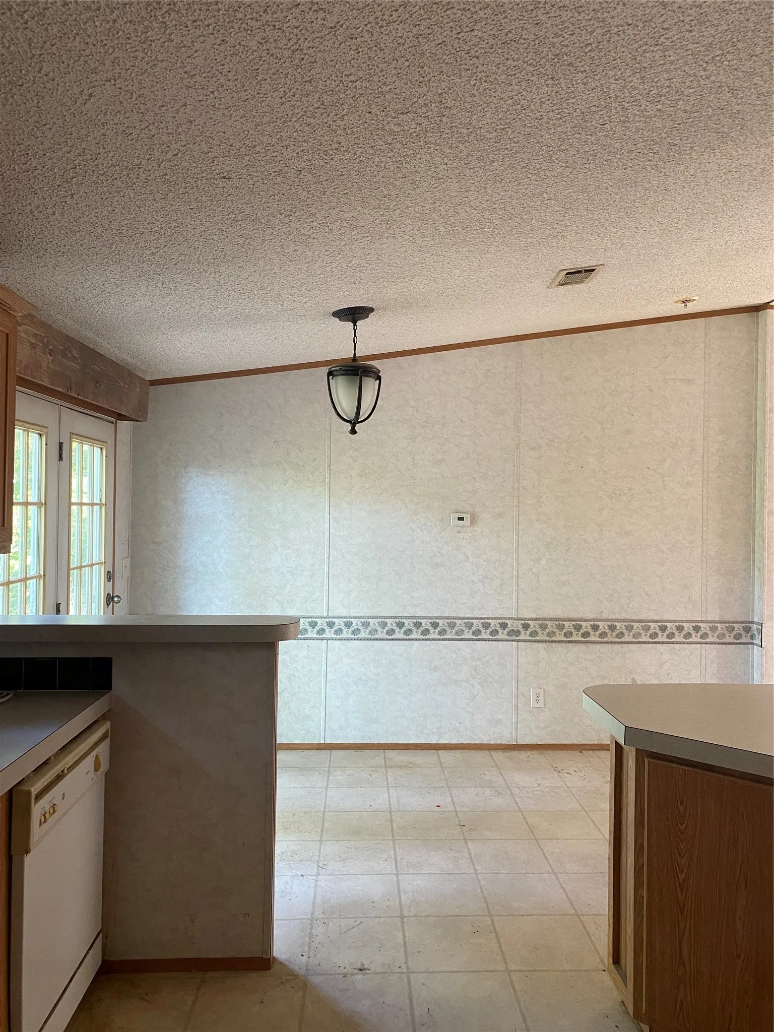 Mobile Home For Sale in Van Zandt County , 528 Vz County Road 1308, Canton, Texas 75103, 4 Bedroom, 2 Bathroom, Garage spaces, 1,344 Sqft, built in 2003, Price $149,500, mls#21242690, Real Estate Agent in Canton, Homes For Sale in Van Zandt county, Homes For Sale in Canton, Realtor in Canton Texas, Real Estate Brokerage Independent Realty Texas, Luminita Cordes Realtor