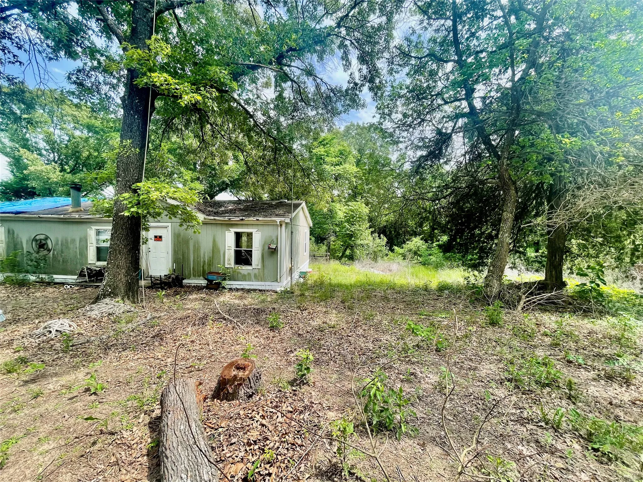 Mobile Home For Sale in Van Zandt County , 528 Vz County Road 1308, Canton, Texas 75103, 4 Bedroom, 2 Bathroom, Garage spaces, 1,344 Sqft, built in 2003, Price $149,500, mls#21242690, Real Estate Agent in Canton, Homes For Sale in Van Zandt county, Homes For Sale in Canton, Realtor in Canton Texas, Real Estate Brokerage Independent Realty Texas, Luminita Cordes Realtor