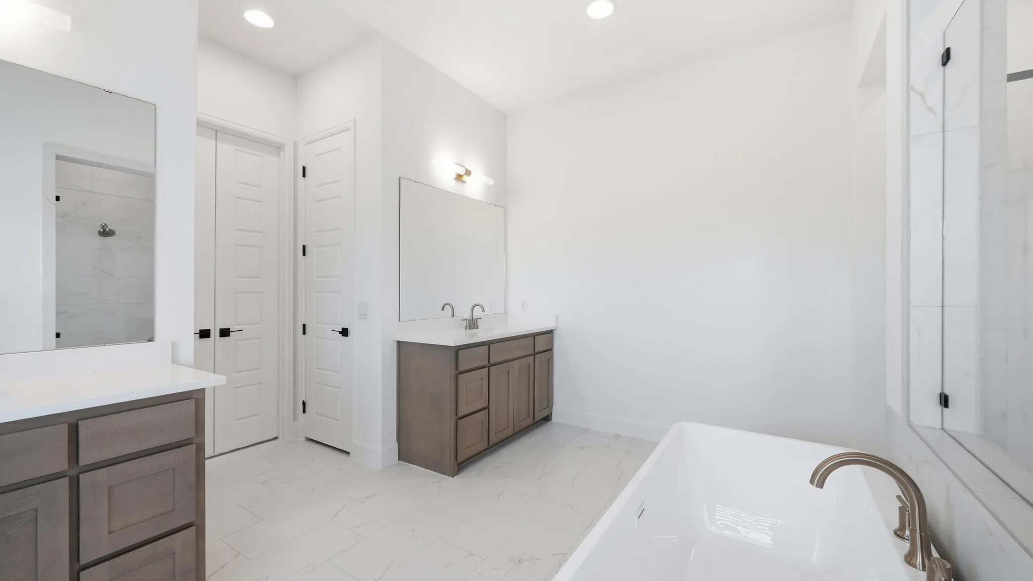 Single Family Residence For Sale in Denton County , 1008 Clearwater Drive, Lakewood Village, Texas 75068, 4 Bedroom, 4 Bathroom, 2 Garage spaces, 2,574 Sqft, built in 2026, New Construction - Incomplete, mls#21243089, Real Estate Agent in Lakewood Village, Homes For Sale in Denton county, Homes For Sale in Lakewood Village, Realtor in Lakewood Village Texas, Real Estate Brokerage Independent Realty Texas, Luminita Cordes Realtor