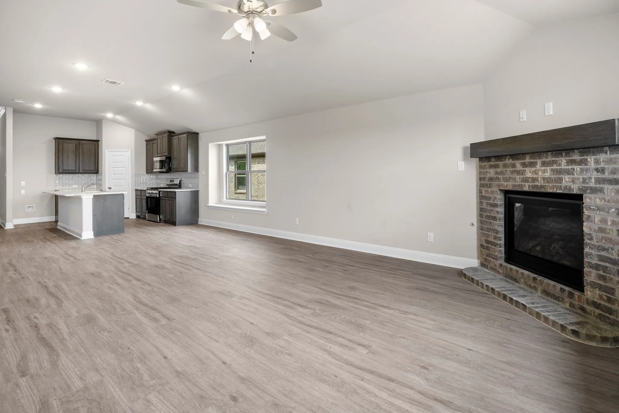 Single Family Residence For Sale in Hunt County , 3805 Arrowchop Drive, Caddo Mills, Texas 75135, 3 Bedroom, 2 Bathroom, 2 Garage spaces, 1,876 Sqft, built in 2026, New Construction - Complete, mls#21243068, Real Estate Agent in Caddo Mills, Homes For Sale in Hunt county, Homes For Sale in Caddo Mills, Realtor in Caddo Mills Texas, Real Estate Brokerage Independent Realty Texas, Luminita Cordes Realtor