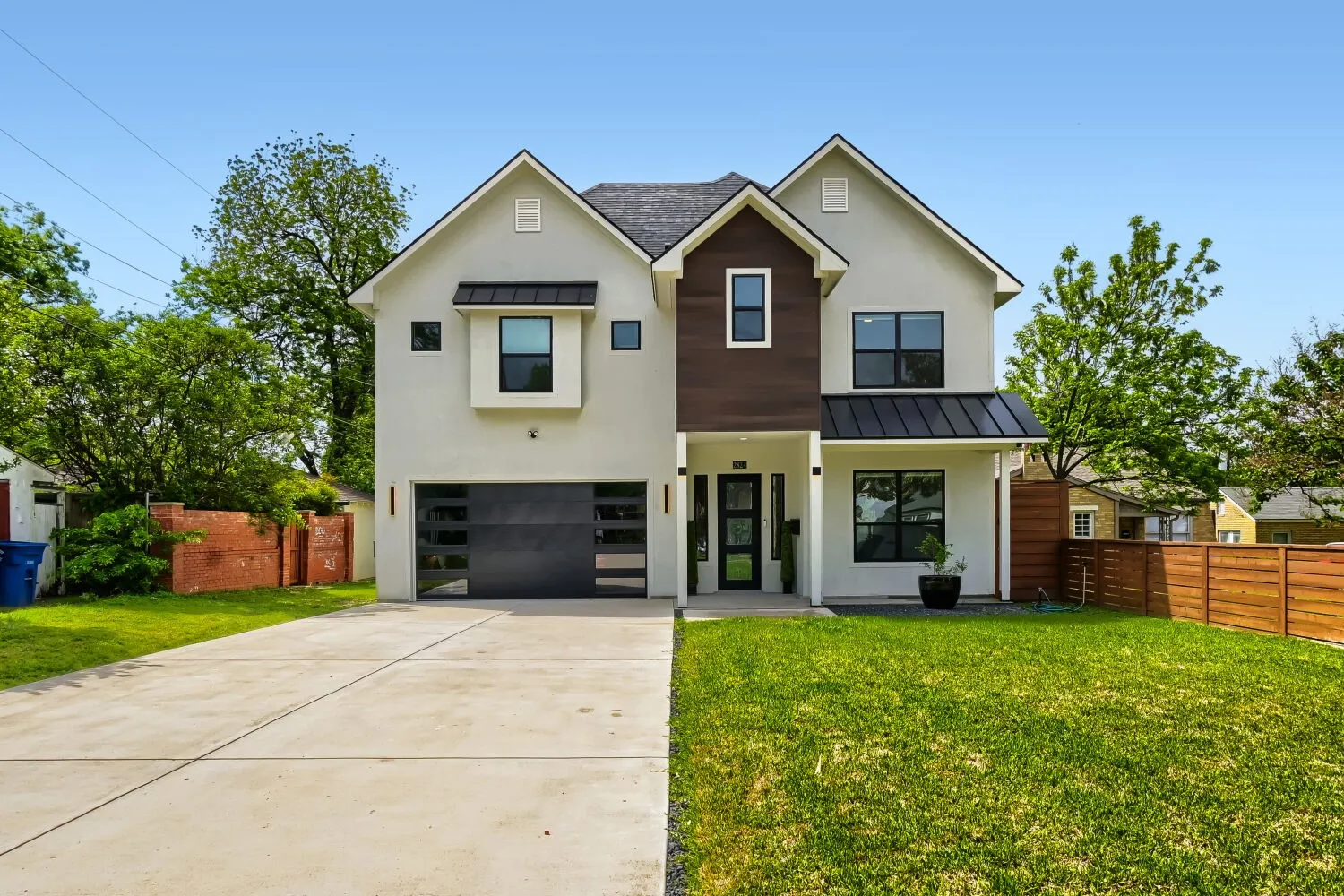 Single Family Residence For Sale in Dallas County , 2824 Cain Boulevard, Dallas, Texas 75211, 5 Bedroom, 4 Bathroom, 2 Garage spaces, 3,006 Sqft, built in 2023, mls#21238363, Real Estate Agent in Dallas, Homes For Sale in Dallas county, Homes For Sale in Dallas, Realtor in Dallas Texas, Real Estate Brokerage Independent Realty Texas, Luminita Cordes Realtor