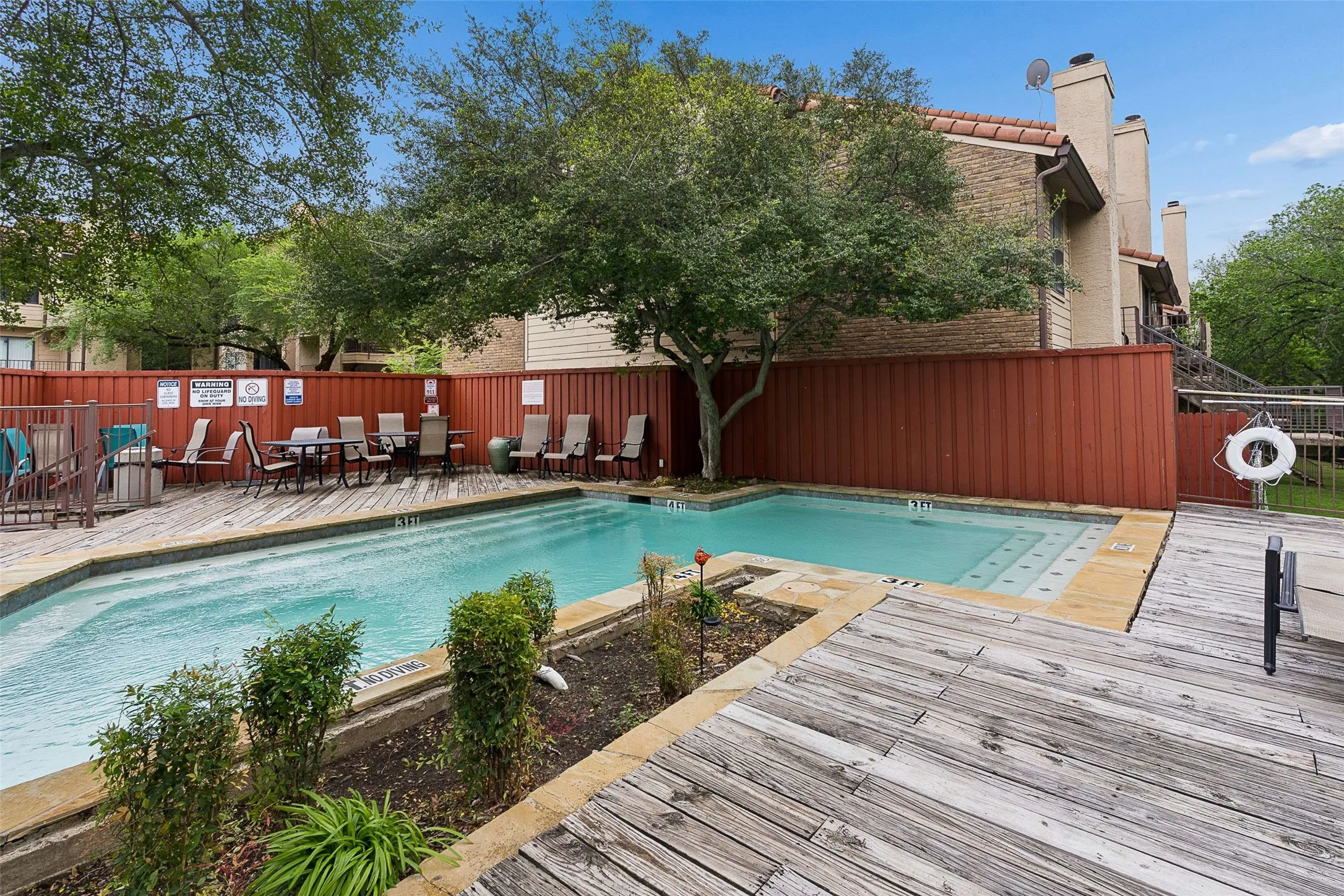 Condominium For Sale in Dallas County , 4777 Cedar Springs Road 5P, Dallas, Texas 75219, 2 Bedrooms, 2 Bathrooms, 1 Garage spaces, 890 Sqft, built in 1983, Price $199,000, mls#21242078, Real Estate Agent in Dallas, Homes For Sale in Dallas county, Homes For Sale in Dallas, Realtor in Dallas Texas, Real Estate Brokerage Independent Realty Texas, Luminita Cordes Realtor