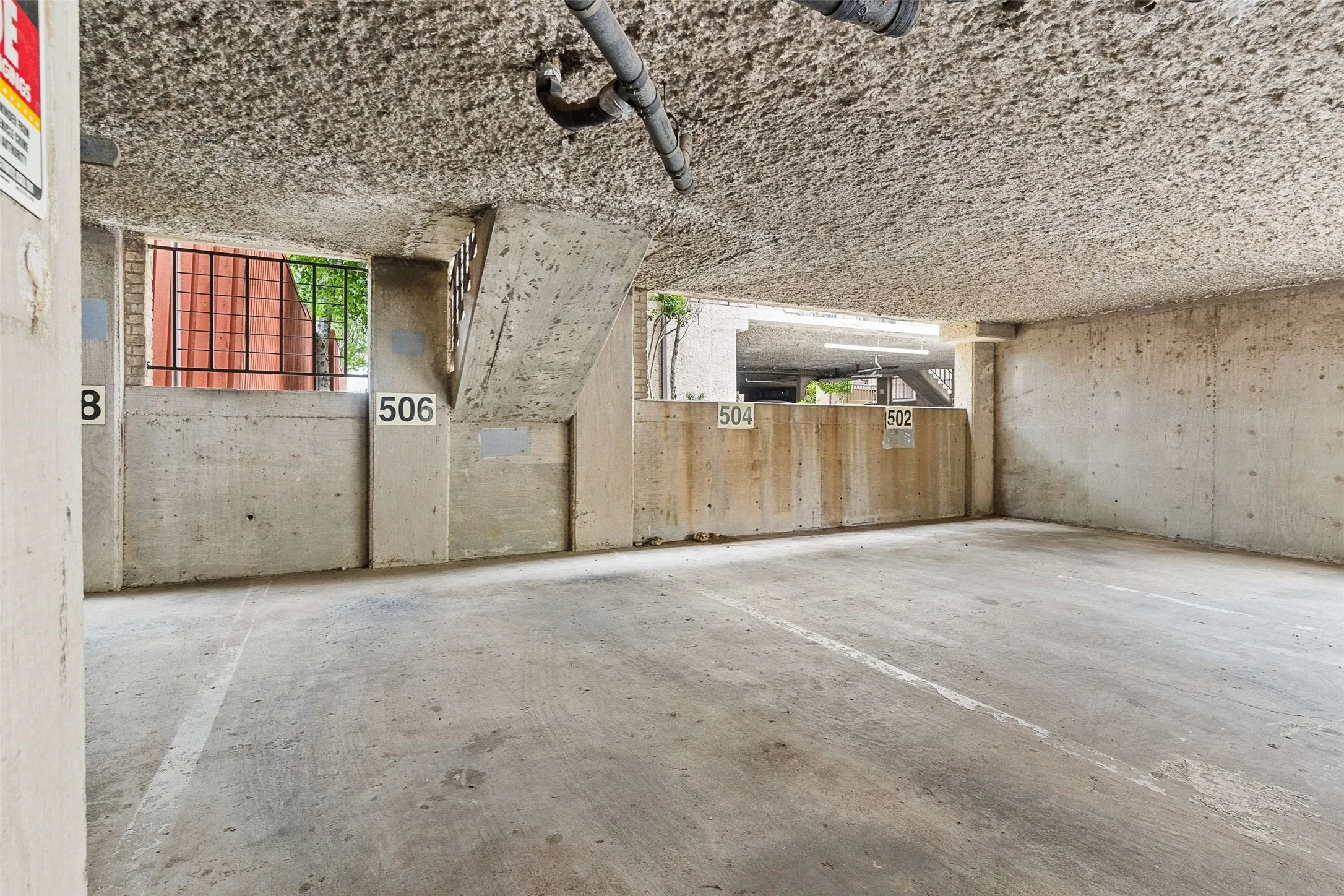 Condominium For Sale in Dallas County , 4777 Cedar Springs Road 5P, Dallas, Texas 75219, 2 Bedrooms, 2 Bathrooms, 1 Garage spaces, 890 Sqft, built in 1983, Price $199,000, mls#21242078, Real Estate Agent in Dallas, Homes For Sale in Dallas county, Homes For Sale in Dallas, Realtor in Dallas Texas, Real Estate Brokerage Independent Realty Texas, Luminita Cordes Realtor