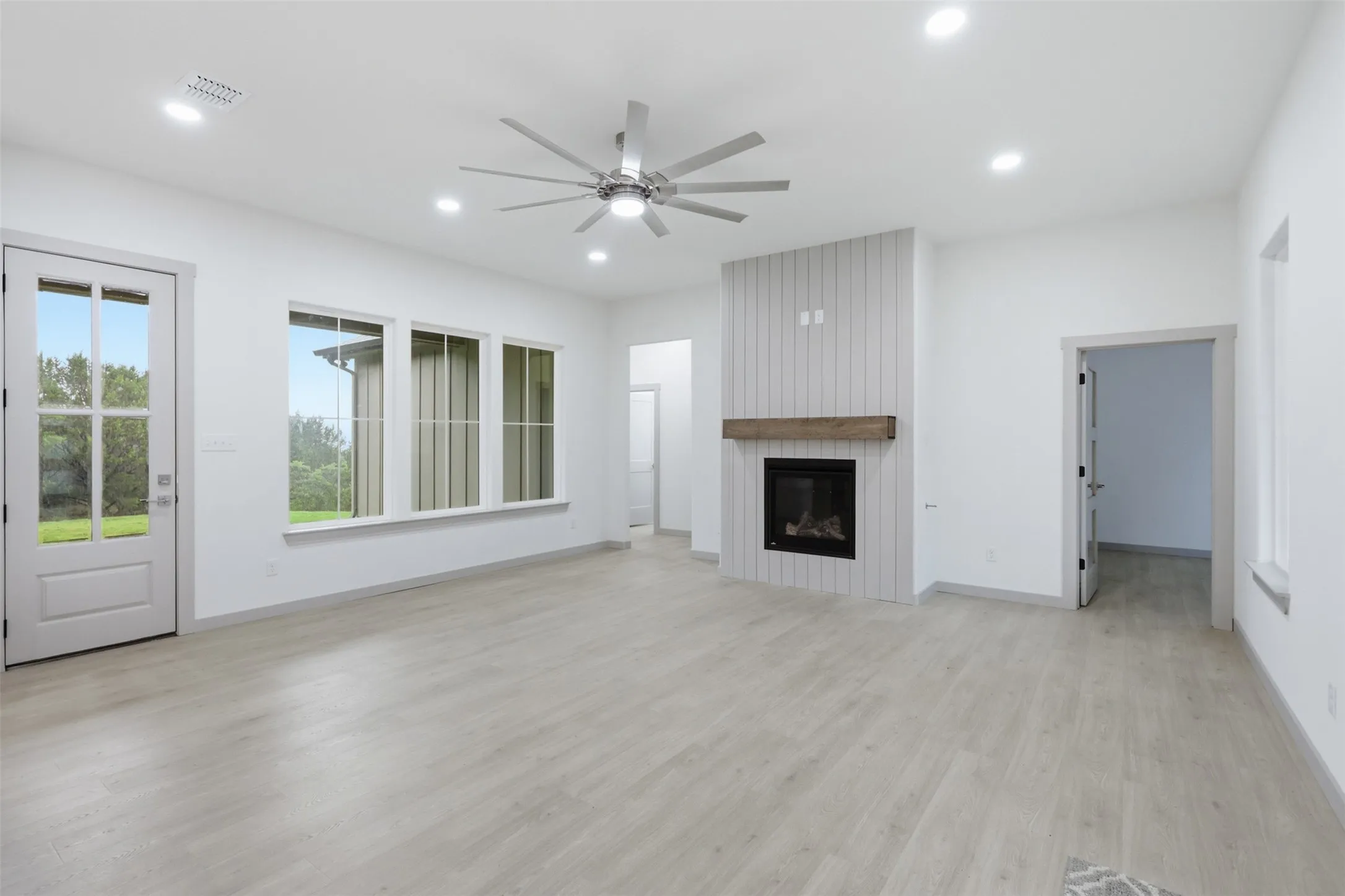 Single Family Residence For Sale in Erath County , 4595 Skyline Drive, Bluff Dale, Texas 76433, 3 Bedroom, 2 Bathroom, 2 Garage spaces, 1,817 Sqft, built in 2026, New Construction - Incomplete, mls#21242828, Real Estate Agent in Bluff Dale, Homes For Sale in Erath county, Homes For Sale in Bluff Dale, Realtor in Bluff Dale Texas, Real Estate Brokerage Independent Realty Texas, Luminita Cordes Realtor
