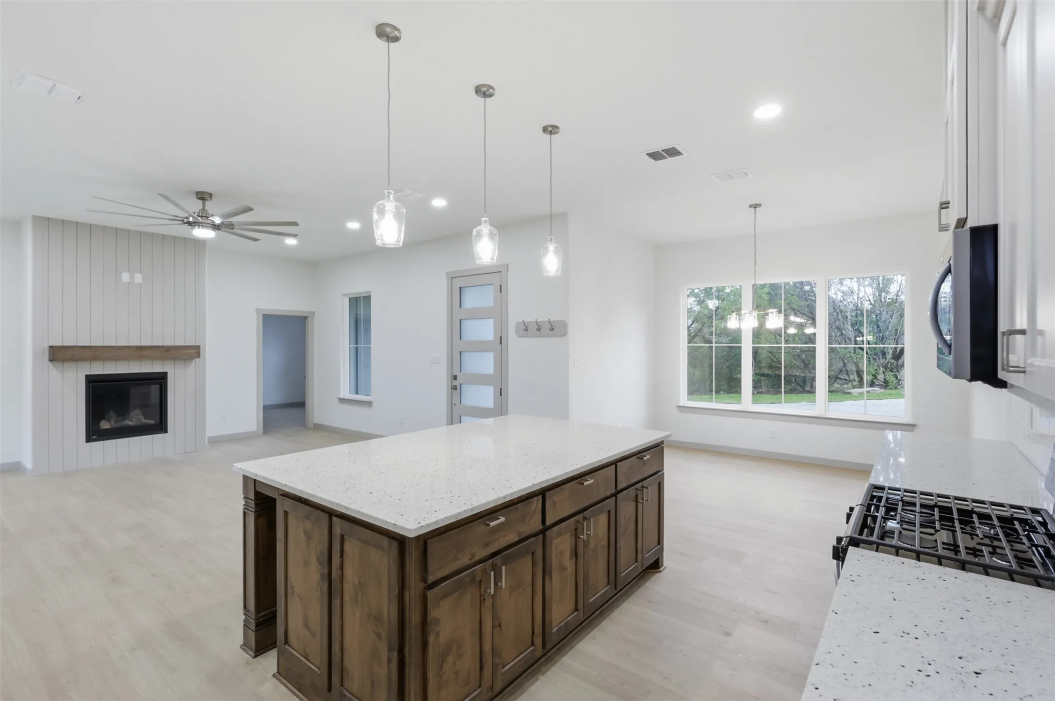 Single Family Residence For Sale in Erath County , 4595 Skyline Drive, Bluff Dale, Texas 76433, 3 Bedroom, 2 Bathroom, 2 Garage spaces, 1,817 Sqft, built in 2026, New Construction - Incomplete, mls#21242828, Real Estate Agent in Bluff Dale, Homes For Sale in Erath county, Homes For Sale in Bluff Dale, Realtor in Bluff Dale Texas, Real Estate Brokerage Independent Realty Texas, Luminita Cordes Realtor