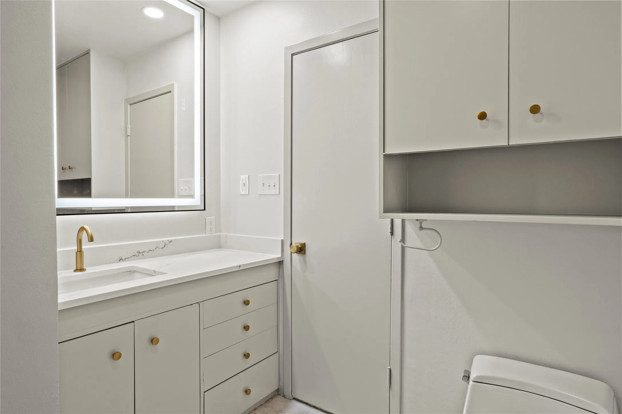 Single Family Residence For Sale in Camp County , 360 County Road 2136, Pittsburg, Texas 75686, 3 Bedroom, 5 Bathroom, 2 Garage spaces, 3,940 Sqft, built in 1979, Preowned, mls#21242051, Real Estate Agent in Pittsburg, Homes For Sale in Camp county, Homes For Sale in Pittsburg, Realtor in Pittsburg Texas, Real Estate Brokerage Independent Realty Texas, Luminita Cordes Realtor