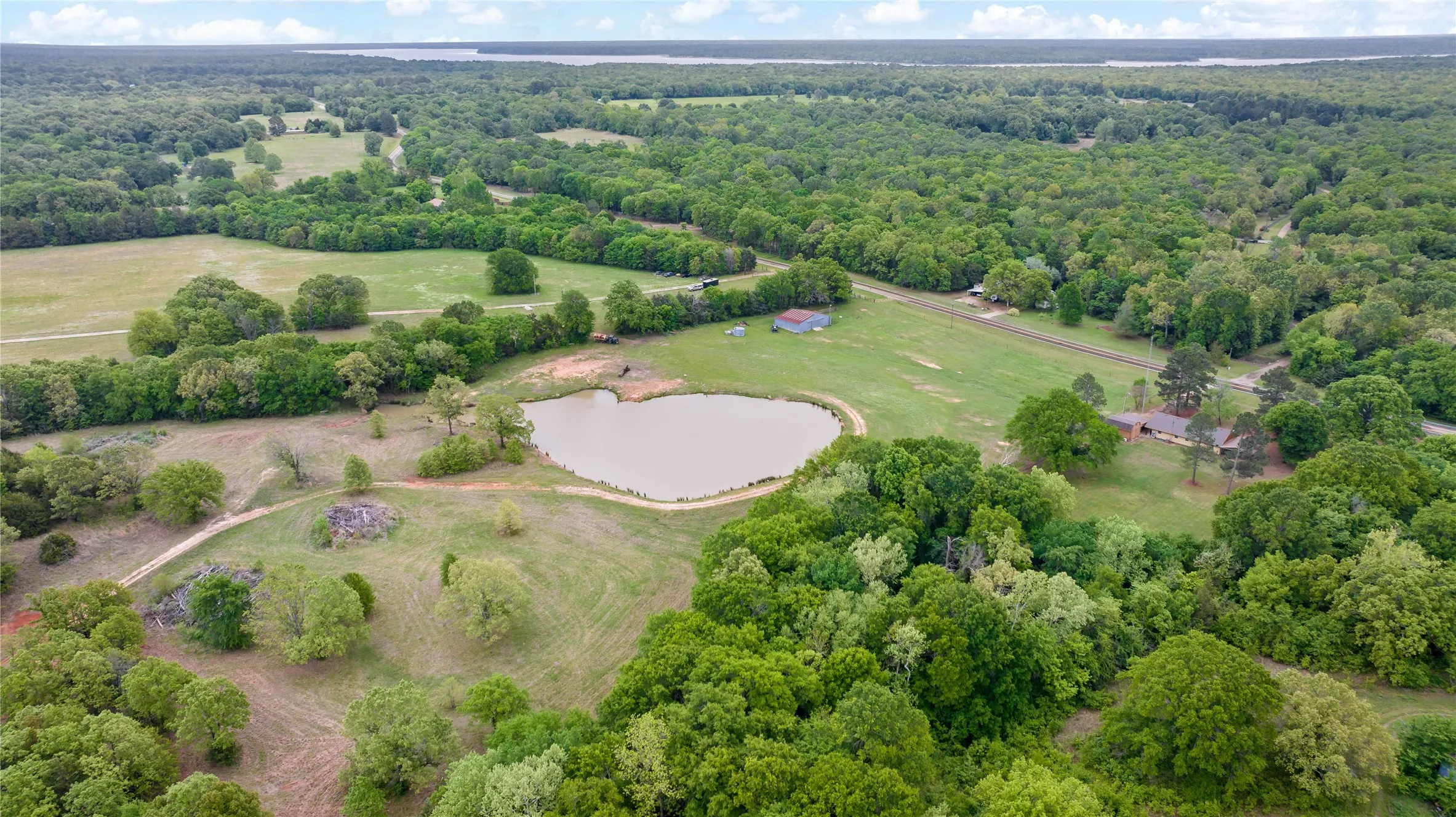 Farm For Sale in Lamar County , 10860 Farm Road 197, Arthur City, Texas 75411, 3 Bedroom, 2 Bathroom, 2 Garage spaces, 1,560 Sqft, built in 2013, Price $3,900,000, mls#21242876, Real Estate Agent in Arthur City, Homes For Sale in Lamar county, Homes For Sale in Arthur City, Realtor in Arthur City Texas, Real Estate Brokerage Independent Realty Texas, Luminita Cordes Realtor
