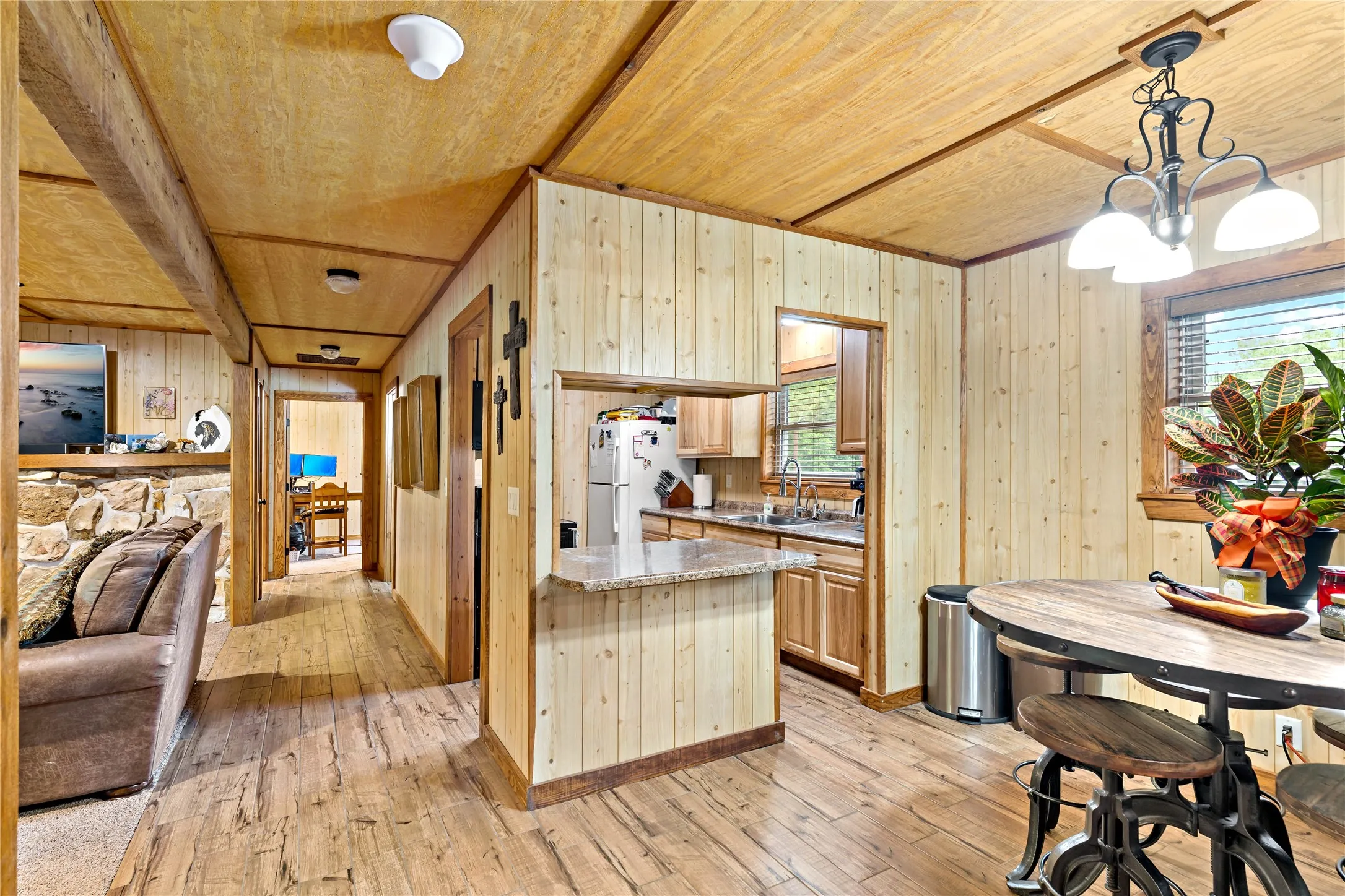 Farm For Sale in Lamar County , 10860 Farm Road 197, Arthur City, Texas 75411, 3 Bedroom, 2 Bathroom, 2 Garage spaces, 1,560 Sqft, built in 2013, Price $3,900,000, mls#21242876, Real Estate Agent in Arthur City, Homes For Sale in Lamar county, Homes For Sale in Arthur City, Realtor in Arthur City Texas, Real Estate Brokerage Independent Realty Texas, Luminita Cordes Realtor