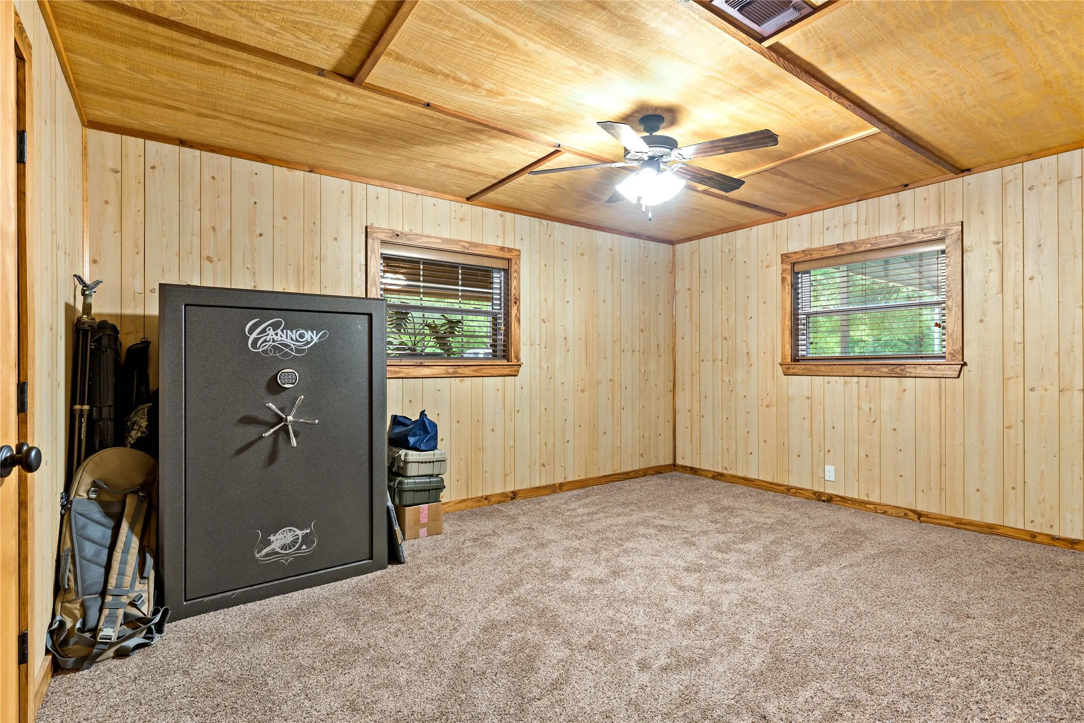 Farm For Sale in Lamar County , 10860 Farm Road 197, Arthur City, Texas 75411, 3 Bedroom, 2 Bathroom, 2 Garage spaces, 1,560 Sqft, built in 2013, Price $3,900,000, mls#21242876, Real Estate Agent in Arthur City, Homes For Sale in Lamar county, Homes For Sale in Arthur City, Realtor in Arthur City Texas, Real Estate Brokerage Independent Realty Texas, Luminita Cordes Realtor