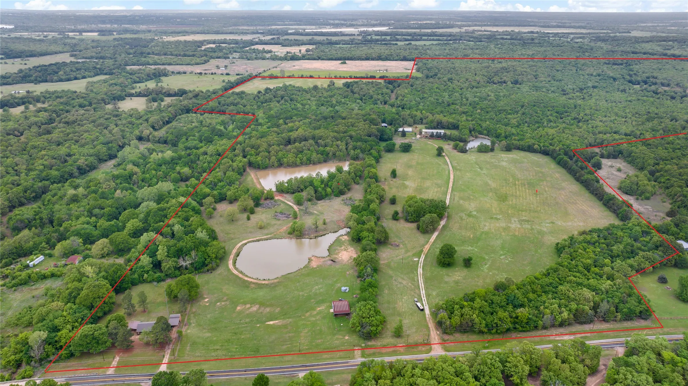 Farm For Sale in Lamar County , 10860 Farm Road 197, Arthur City, Texas 75411, 3 Bedroom, 2 Bathroom, 2 Garage spaces, 1,560 Sqft, built in 2013, Price $3,900,000, mls#21242876, Real Estate Agent in Arthur City, Homes For Sale in Lamar county, Homes For Sale in Arthur City, Realtor in Arthur City Texas, Real Estate Brokerage Independent Realty Texas, Luminita Cordes Realtor