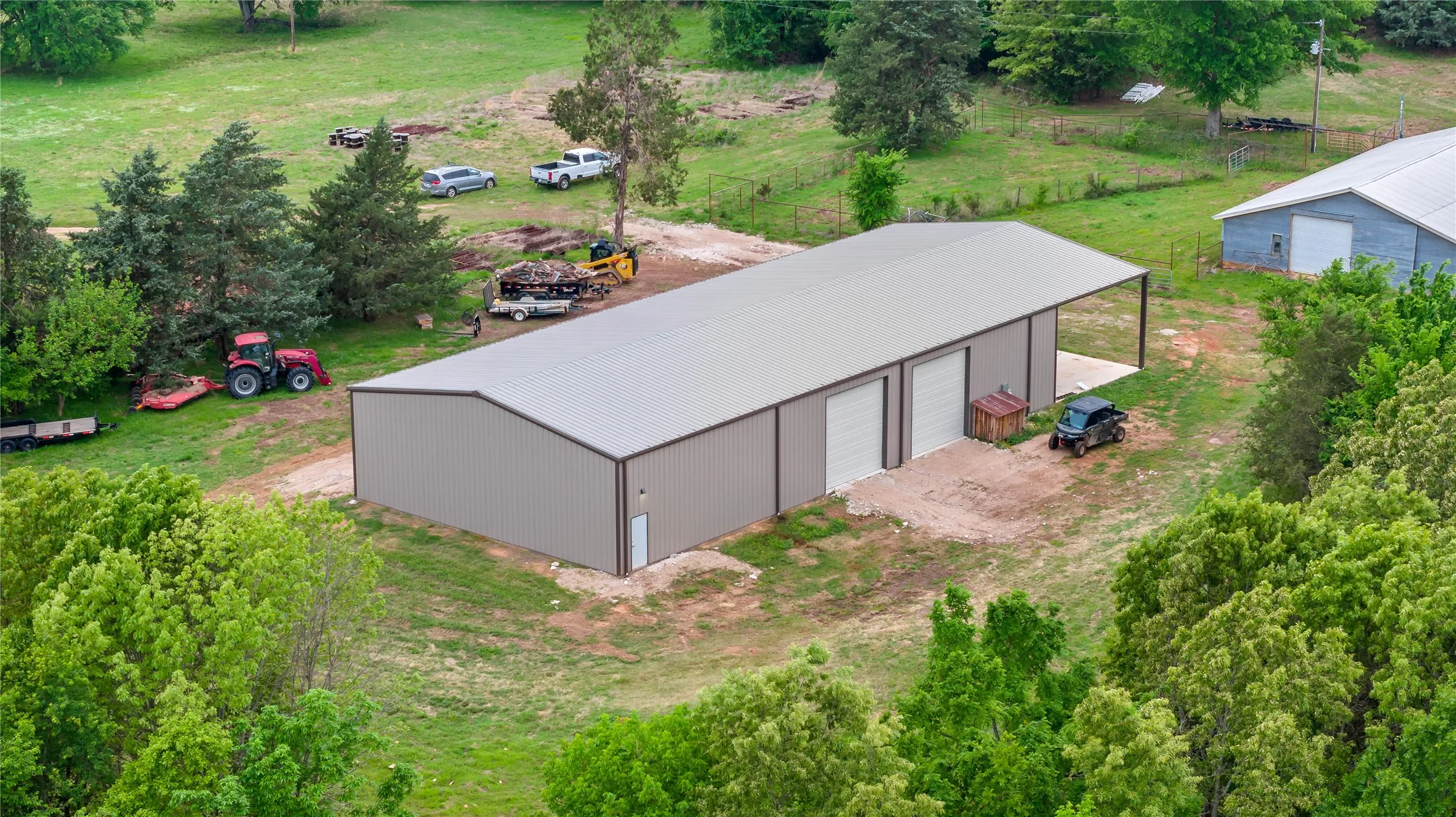 Farm For Sale in Lamar County , 10860 Farm Road 197, Arthur City, Texas 75411, 3 Bedroom, 2 Bathroom, 2 Garage spaces, 1,560 Sqft, built in 2013, Price $3,900,000, mls#21242876, Real Estate Agent in Arthur City, Homes For Sale in Lamar county, Homes For Sale in Arthur City, Realtor in Arthur City Texas, Real Estate Brokerage Independent Realty Texas, Luminita Cordes Realtor