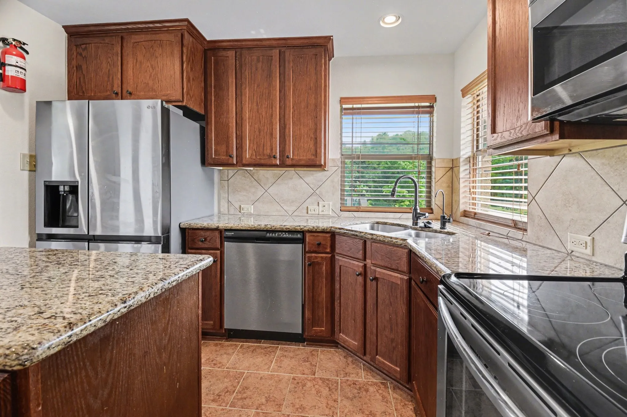 Single Family Residence For Sale in Collin County , 5945 County Road 441, Princeton, Texas 75407, 3 Bedroom, 2 Bathroom, Garage spaces, 1,446 Sqft, built in 2014, Preowned, mls#21242919, Real Estate Agent in Princeton, Homes For Sale in Collin county, Homes For Sale in Princeton, Realtor in Princeton Texas, Real Estate Brokerage Independent Realty Texas, Luminita Cordes Realtor