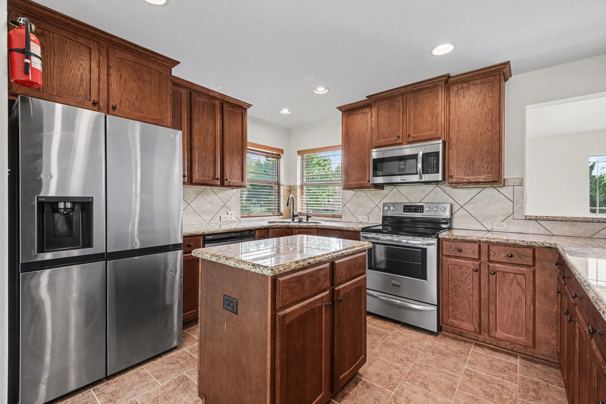 Single Family Residence For Sale in Collin County , 5945 County Road 441, Princeton, Texas 75407, 3 Bedroom, 2 Bathroom, Garage spaces, 1,446 Sqft, built in 2014, Preowned, mls#21242919, Real Estate Agent in Princeton, Homes For Sale in Collin county, Homes For Sale in Princeton, Realtor in Princeton Texas, Real Estate Brokerage Independent Realty Texas, Luminita Cordes Realtor