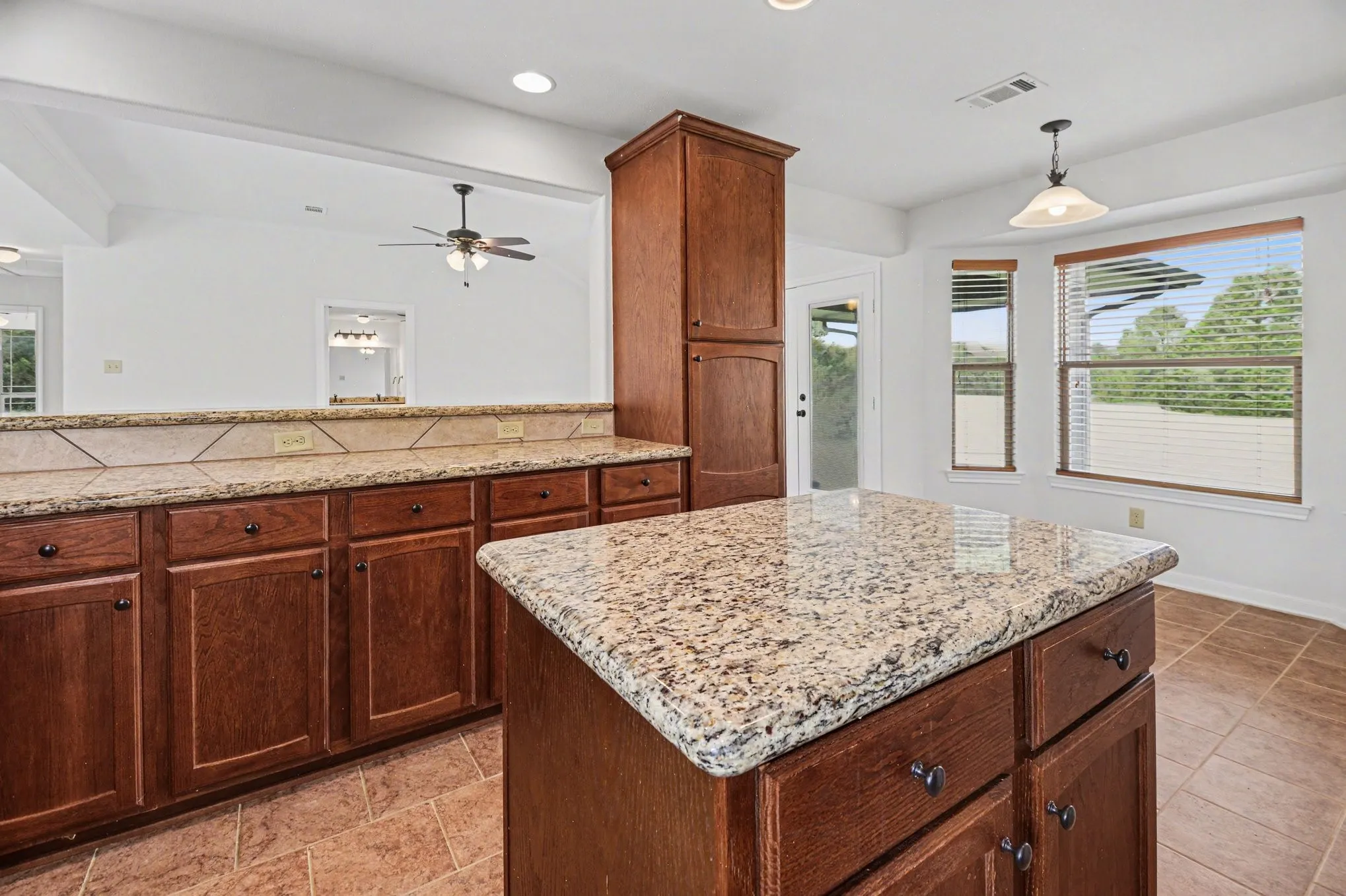Single Family Residence For Sale in Collin County , 5945 County Road 441, Princeton, Texas 75407, 3 Bedroom, 2 Bathroom, Garage spaces, 1,446 Sqft, built in 2014, Preowned, mls#21242919, Real Estate Agent in Princeton, Homes For Sale in Collin county, Homes For Sale in Princeton, Realtor in Princeton Texas, Real Estate Brokerage Independent Realty Texas, Luminita Cordes Realtor