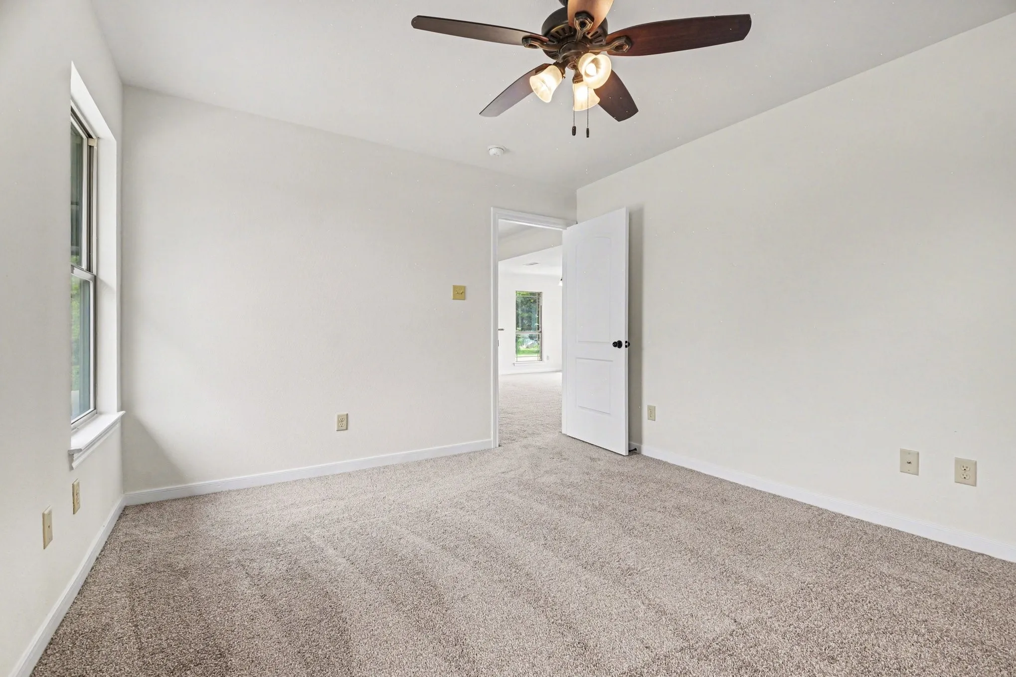 Single Family Residence For Sale in Collin County , 5945 County Road 441, Princeton, Texas 75407, 3 Bedroom, 2 Bathroom, Garage spaces, 1,446 Sqft, built in 2014, Preowned, mls#21242919, Real Estate Agent in Princeton, Homes For Sale in Collin county, Homes For Sale in Princeton, Realtor in Princeton Texas, Real Estate Brokerage Independent Realty Texas, Luminita Cordes Realtor