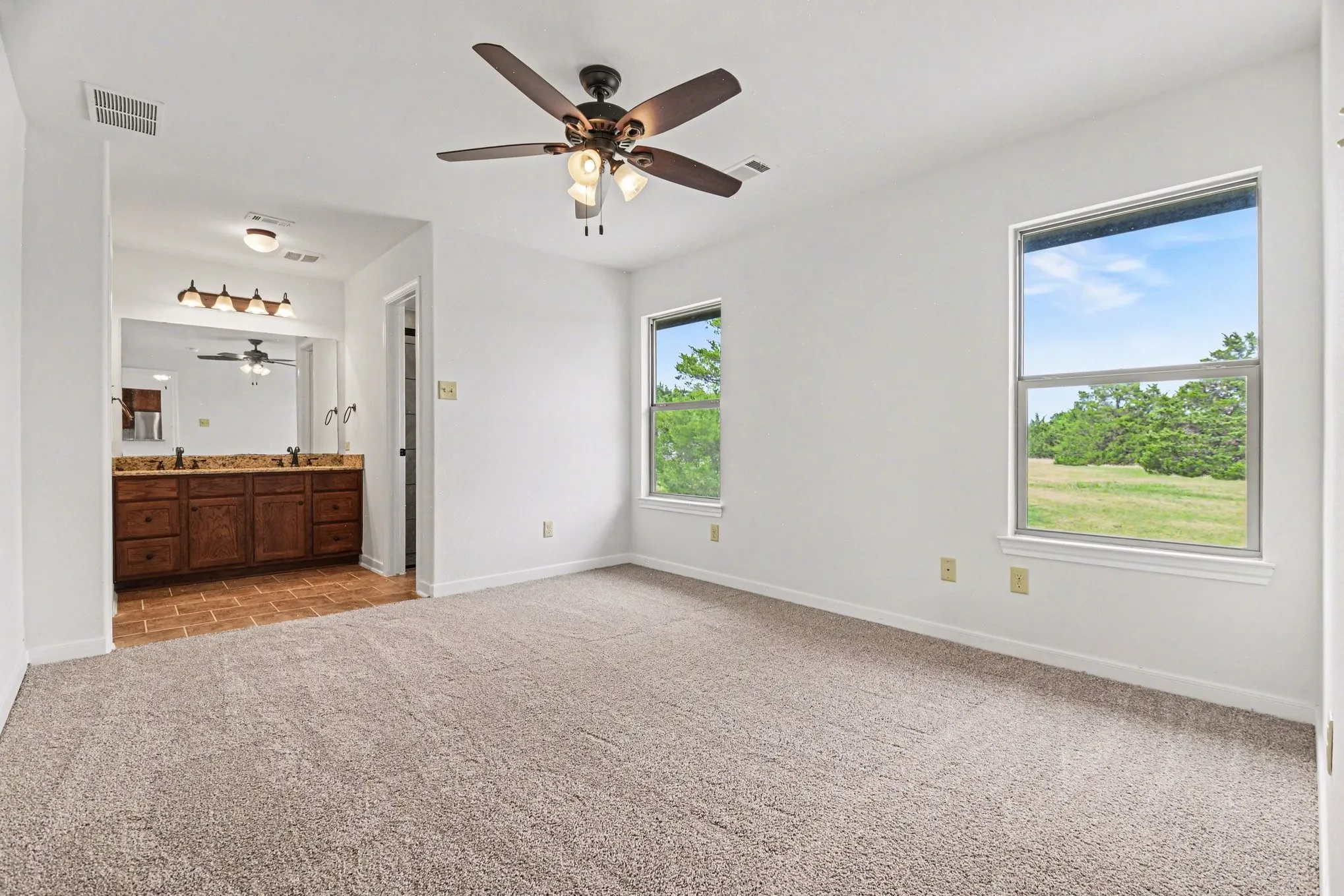 Single Family Residence For Sale in Collin County , 5945 County Road 441, Princeton, Texas 75407, 3 Bedroom, 2 Bathroom, Garage spaces, 1,446 Sqft, built in 2014, Preowned, mls#21242919, Real Estate Agent in Princeton, Homes For Sale in Collin county, Homes For Sale in Princeton, Realtor in Princeton Texas, Real Estate Brokerage Independent Realty Texas, Luminita Cordes Realtor