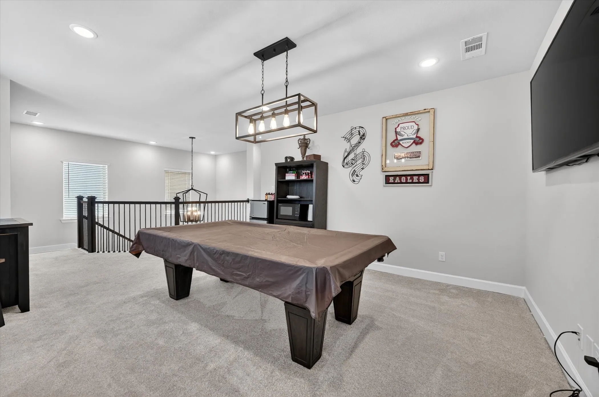 Single Family Residence For Sale in Denton County , 2512 Four Roses Drive, Lewisville, Texas 75056, 4 Bedroom, 4 Bathroom, 2 Garage spaces, 2,872 Sqft, built in 2022, Preowned, mls#21241391, Real Estate Agent in Lewisville, Homes For Sale in Denton county, Homes For Sale in Lewisville, Realtor in Lewisville Texas, Real Estate Brokerage Independent Realty Texas, Luminita Cordes Realtor
