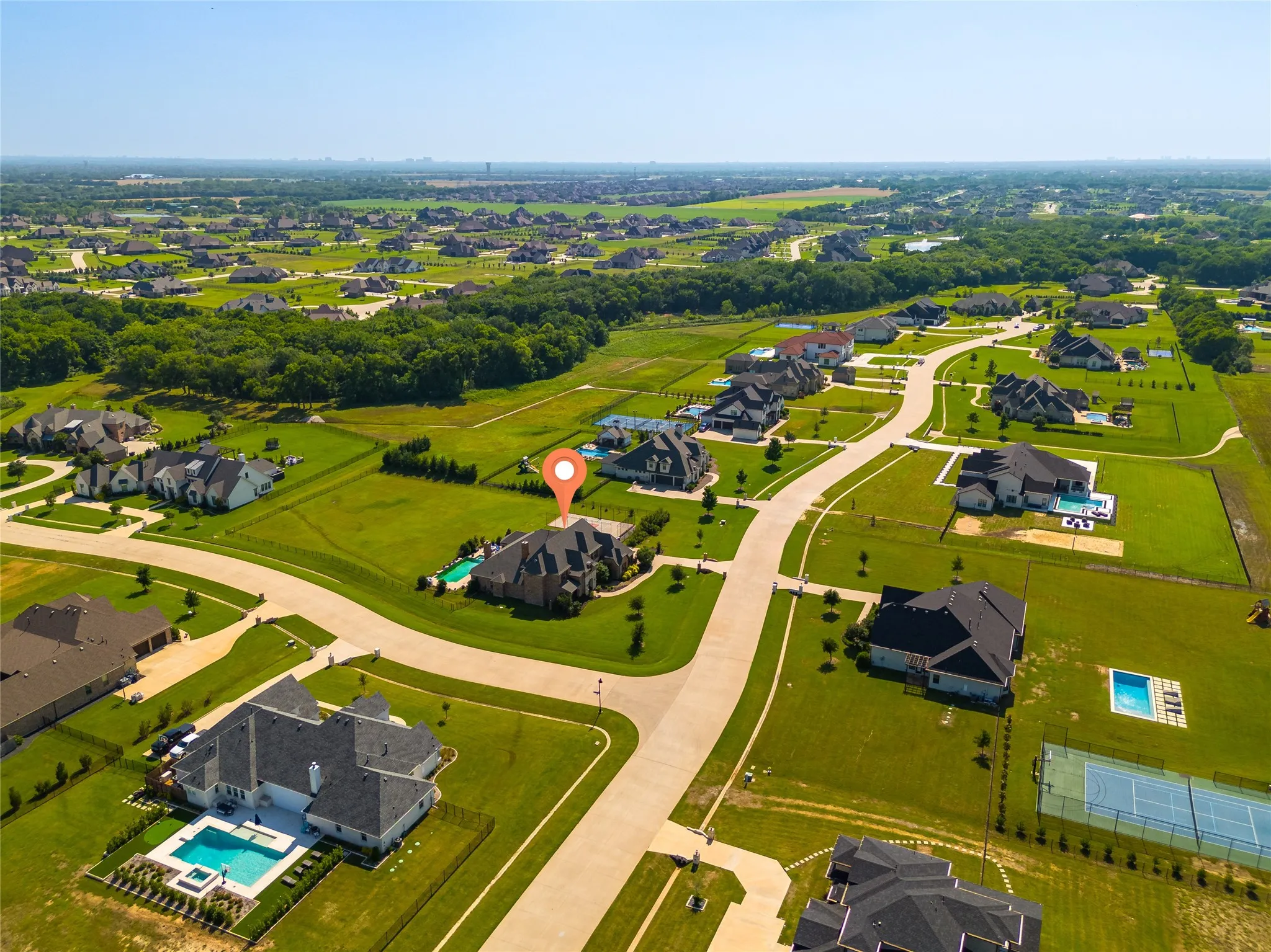 Drone / aerial view featuring a residential view