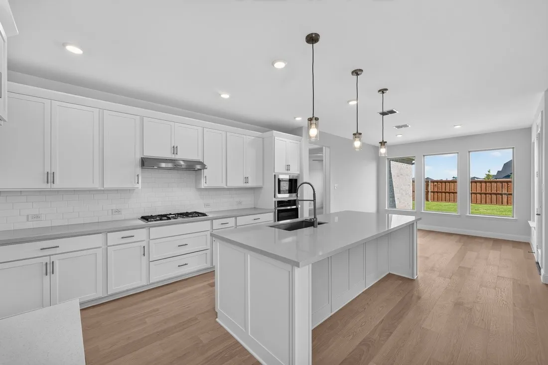 1704 Ambrosia ~ Ready Now
